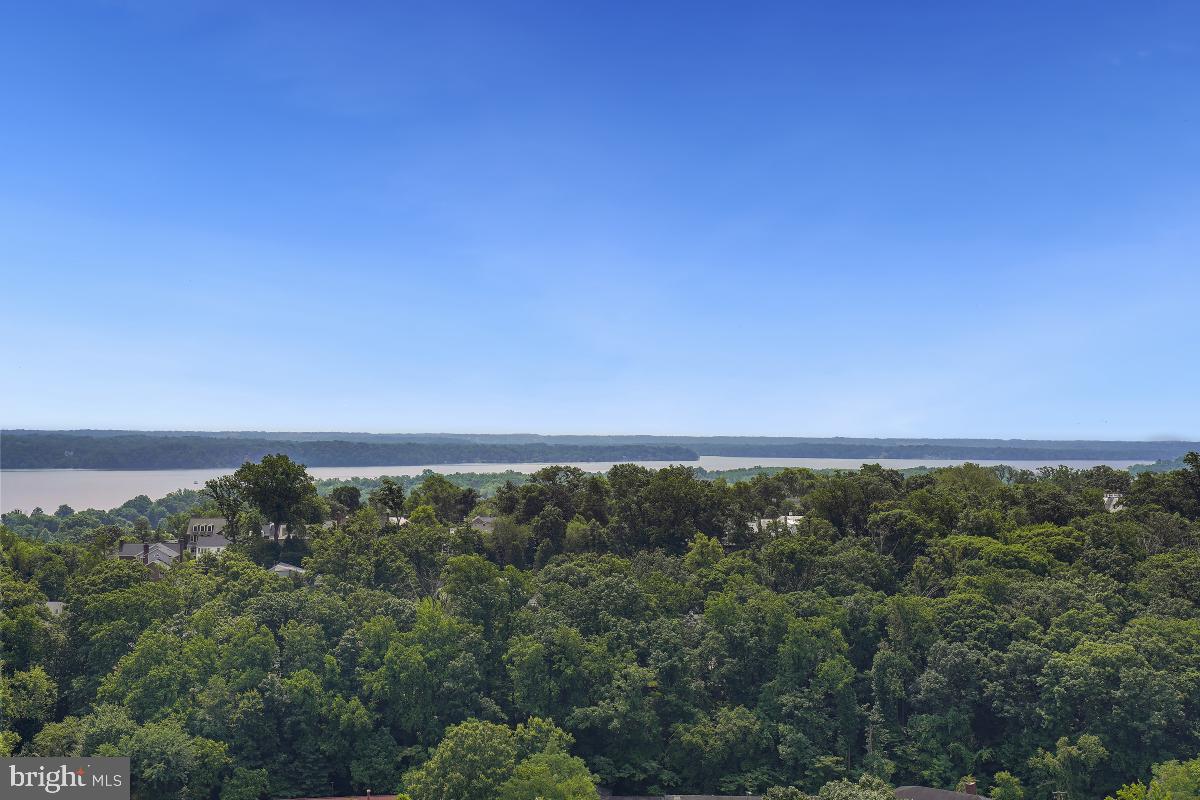5901 MOUNT EAGLE DR #1610, ALEXANDRIA, Virginia 22303, 2 Bedrooms Bedrooms, 9 Rooms Rooms,2 BathroomsBathrooms,Residential,For sale,5901 MOUNT EAGLE DR #1610,VAFX2233822 MLS # VAFX2233822