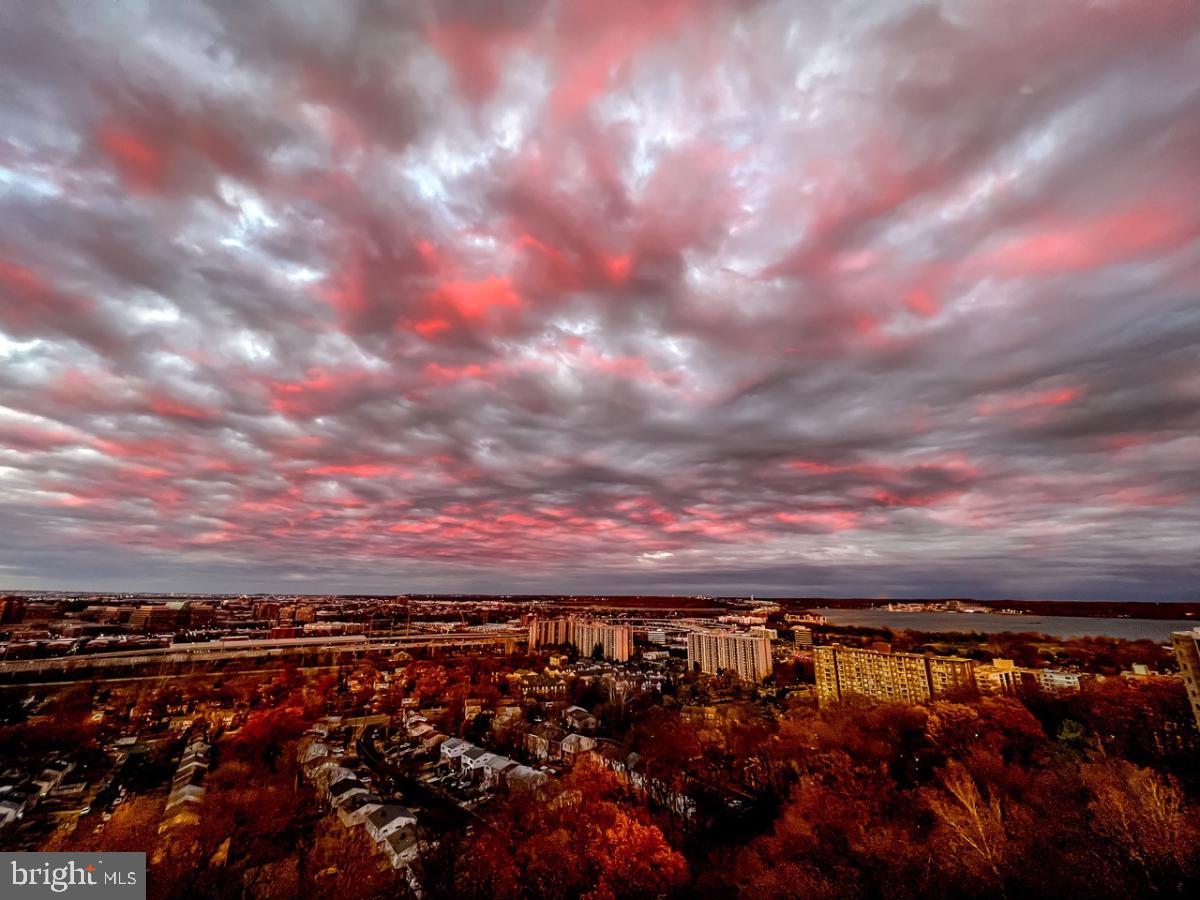 5901 MOUNT EAGLE DR #1610, ALEXANDRIA, Virginia 22303, 2 Bedrooms Bedrooms, 9 Rooms Rooms,2 BathroomsBathrooms,Residential,For sale,5901 MOUNT EAGLE DR #1610,VAFX2233822 MLS # VAFX2233822