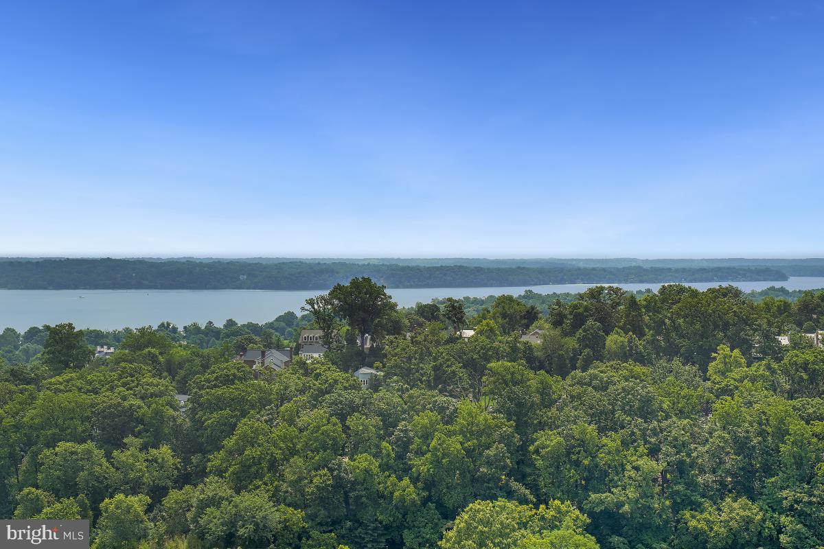 5901 MOUNT EAGLE DR #1610, ALEXANDRIA, Virginia 22303, 2 Bedrooms Bedrooms, 9 Rooms Rooms,2 BathroomsBathrooms,Residential,For sale,5901 MOUNT EAGLE DR #1610,VAFX2233822 MLS # VAFX2233822