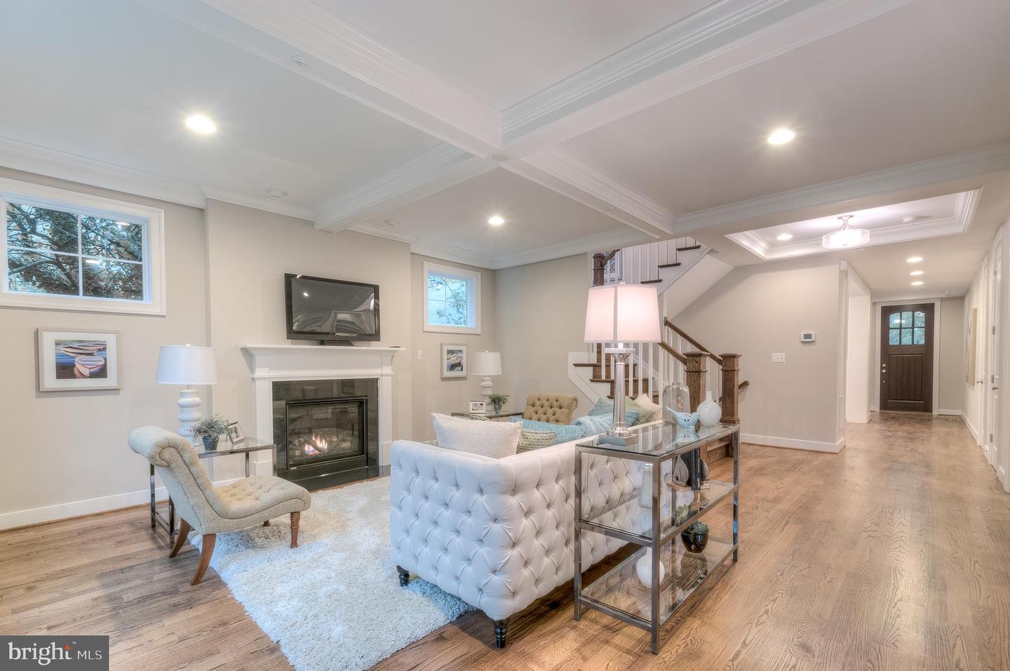 2641 N OHIO ST N, ARLINGTON, Virginia 22207, 6 Bedrooms Bedrooms, ,5 BathroomsBathrooms,Residential,For sale,2641 N OHIO ST N,VAAR2056056 MLS # VAAR2056056