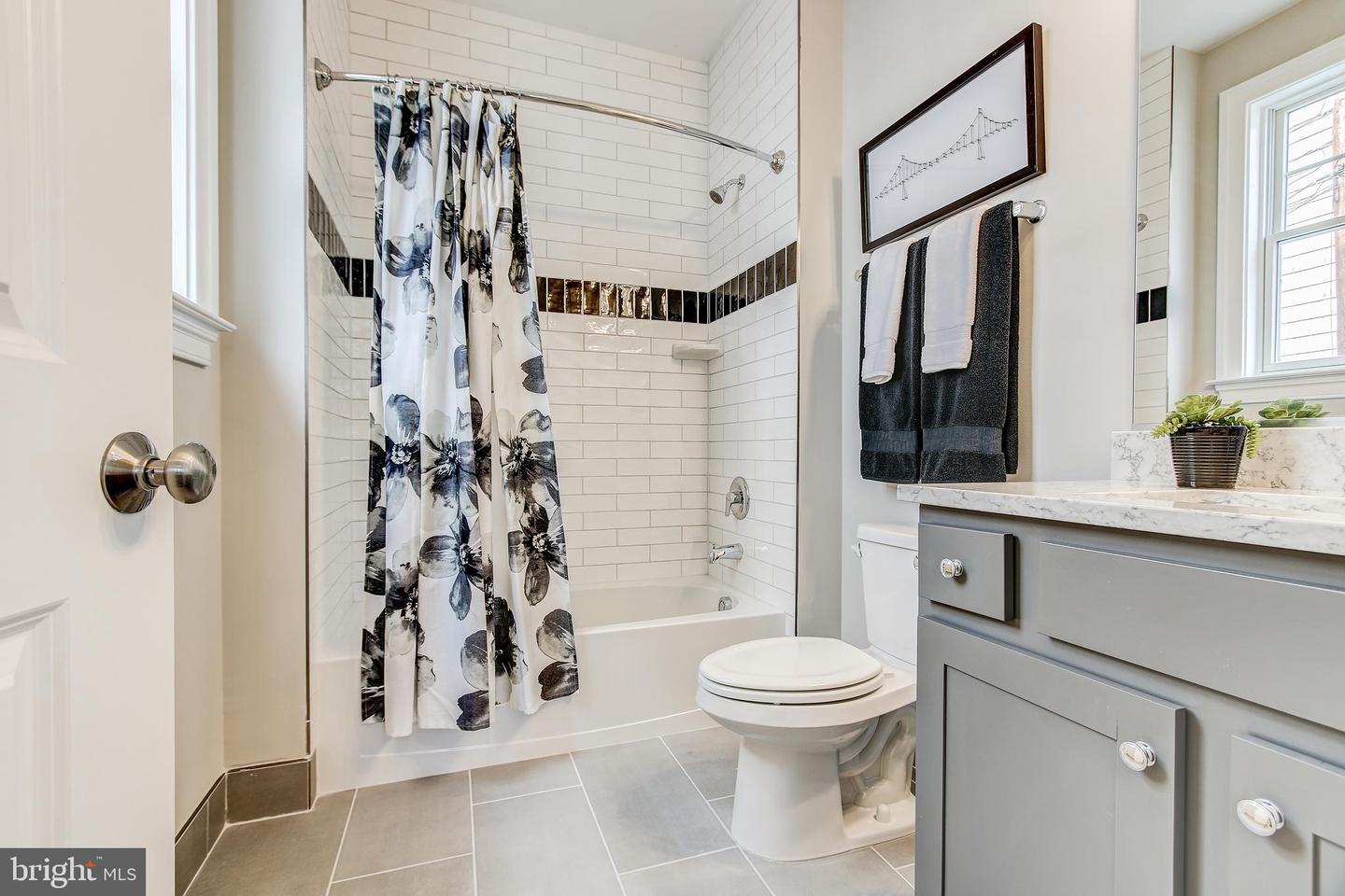 2641 N OHIO ST N, ARLINGTON, Virginia 22207, 6 Bedrooms Bedrooms, ,5 BathroomsBathrooms,Residential,For sale,2641 N OHIO ST N,VAAR2056056 MLS # VAAR2056056