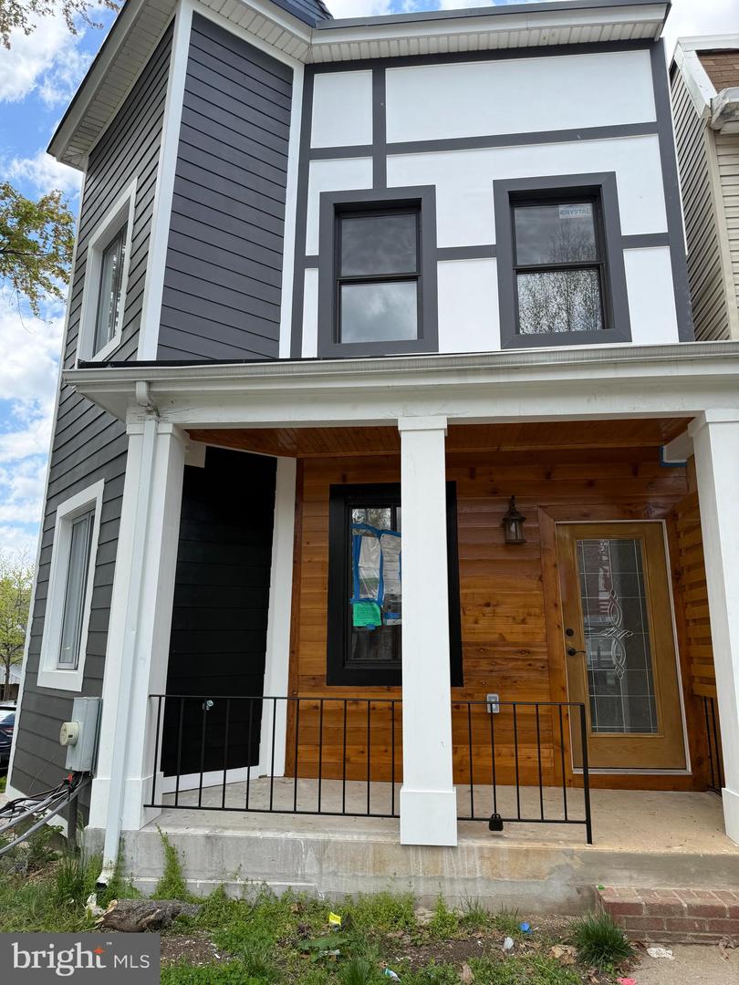 1600 MONTELLO AVE NE, WASHINGTON, District Of Columbia 20002, 5 Bedrooms Bedrooms, ,4 BathroomsBathrooms,Residential,For sale,1600 MONTELLO AVE NE,DCDC2196098 MLS # DCDC2196098