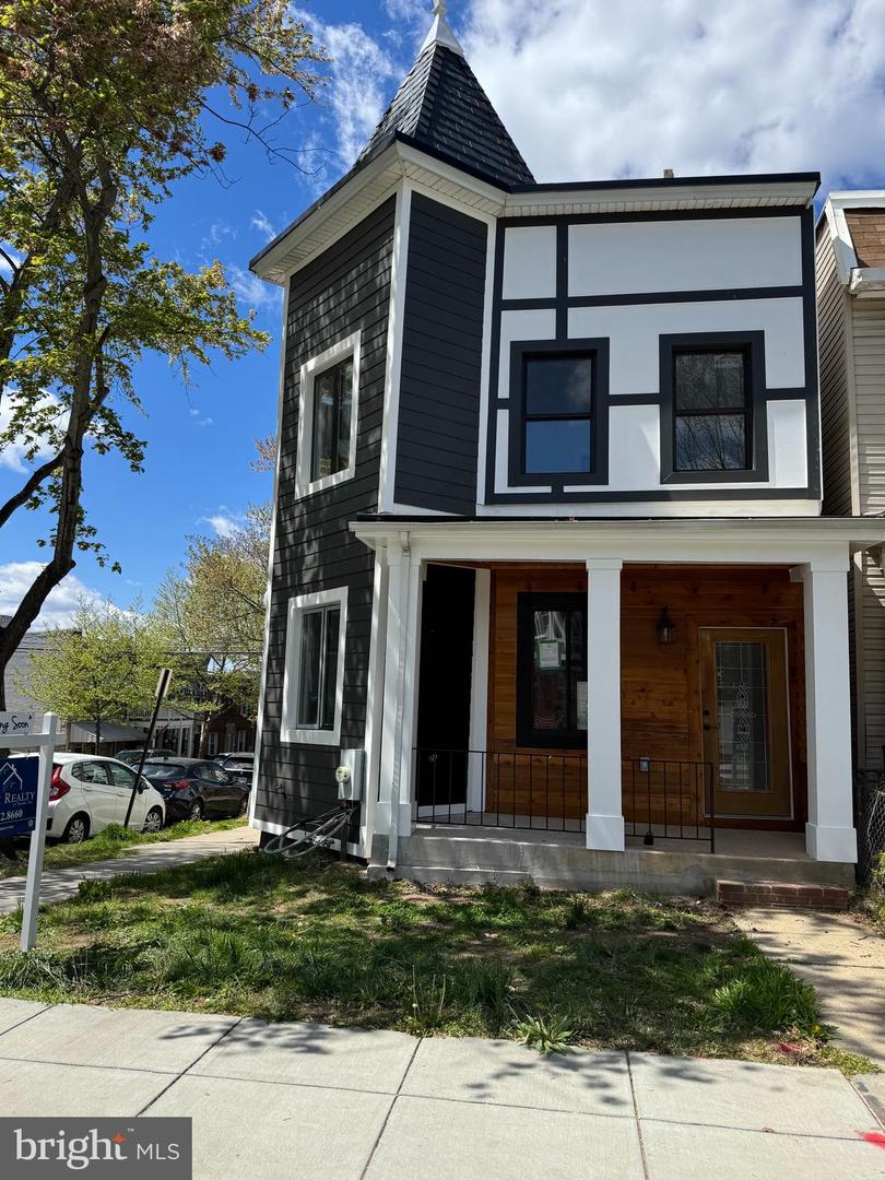 1600 MONTELLO AVE NE, WASHINGTON, District Of Columbia 20002, 5 Bedrooms Bedrooms, ,4 BathroomsBathrooms,Residential,For sale,1600 MONTELLO AVE NE,DCDC2196098 MLS # DCDC2196098