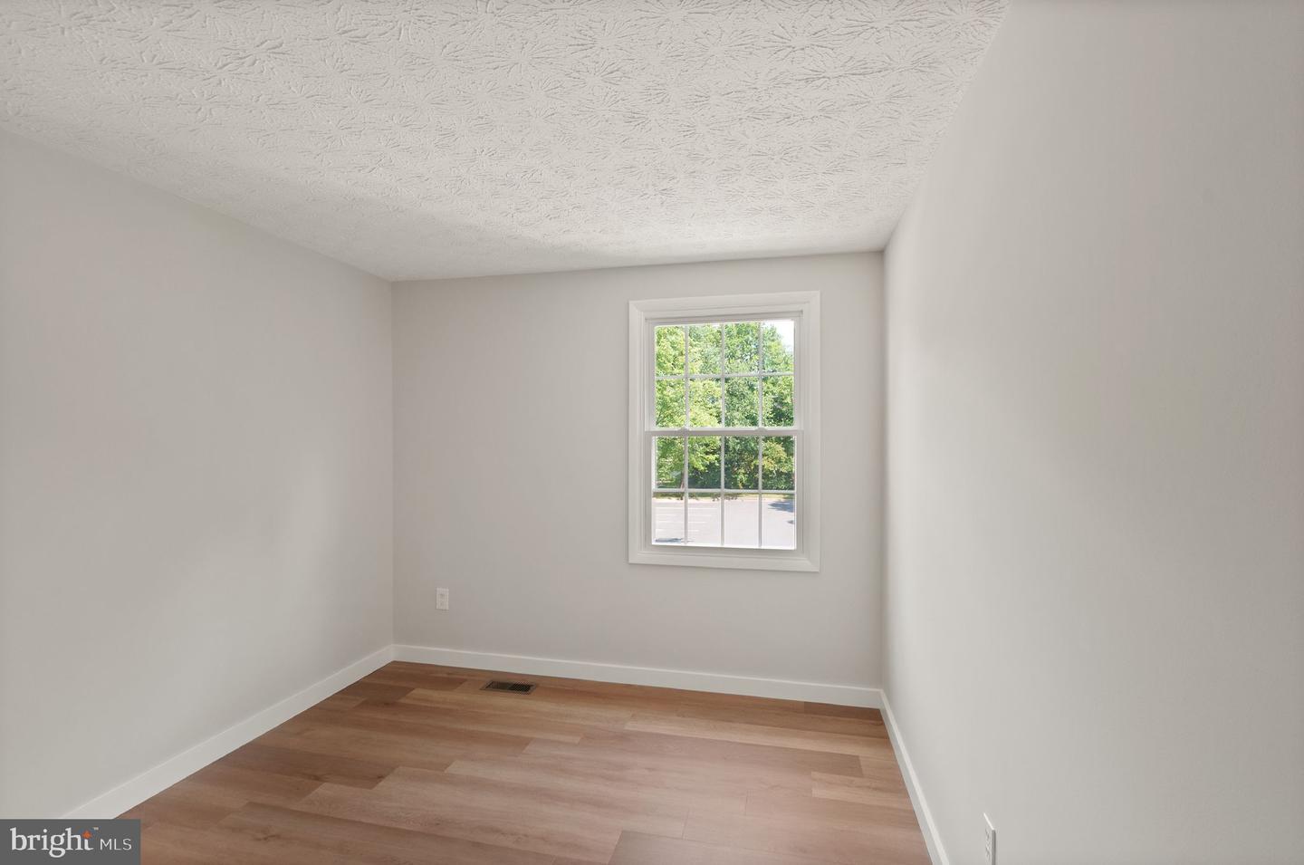1690 SIERRA WOODS CT, RESTON, Virginia 20194, 3 Bedrooms Bedrooms, ,2 BathroomsBathrooms,Residential,For sale,1690 SIERRA WOODS CT,VAFX2237162 MLS # VAFX2237162