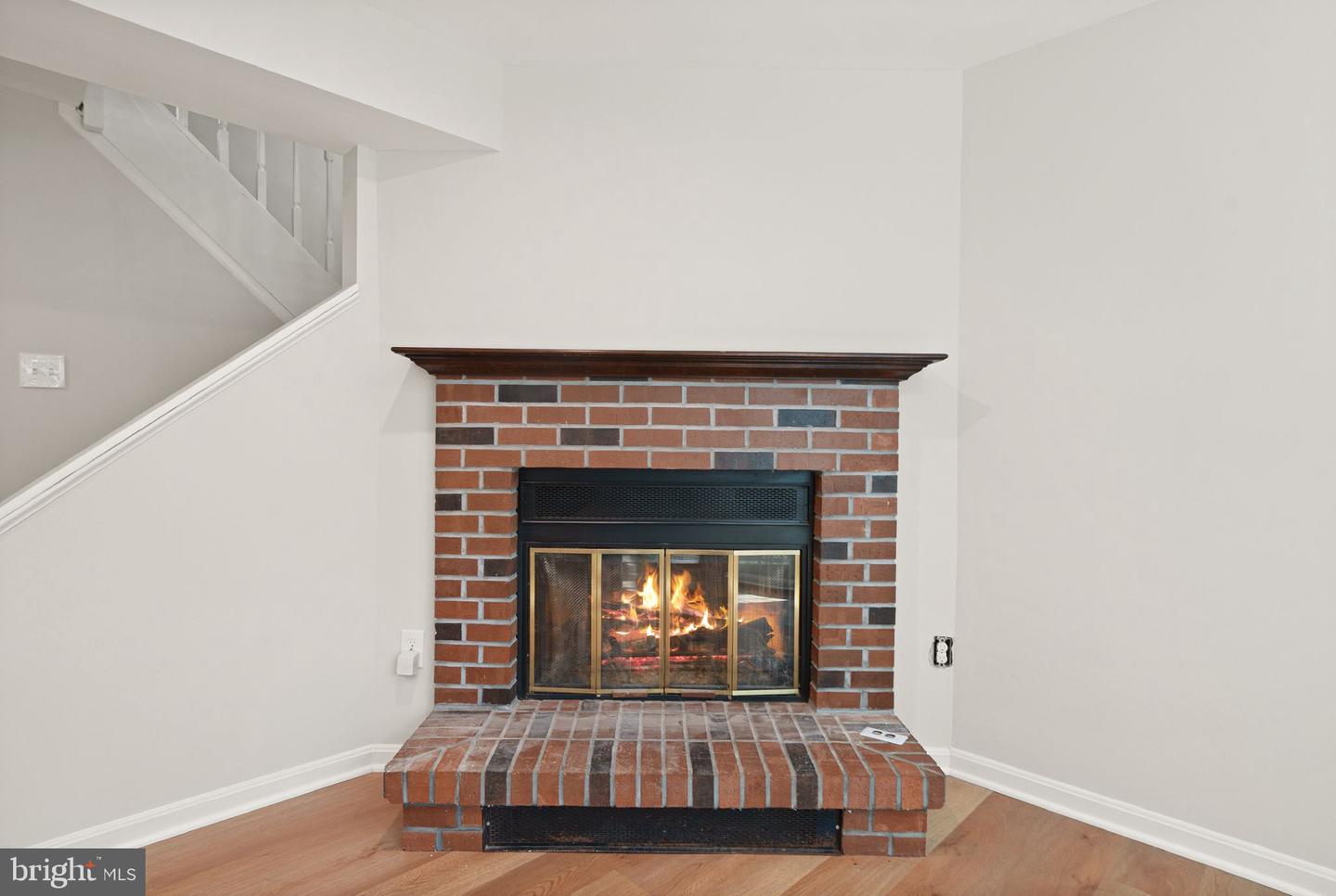 1690 SIERRA WOODS CT, RESTON, Virginia 20194, 3 Bedrooms Bedrooms, ,2 BathroomsBathrooms,Residential,For sale,1690 SIERRA WOODS CT,VAFX2237162 MLS # VAFX2237162
