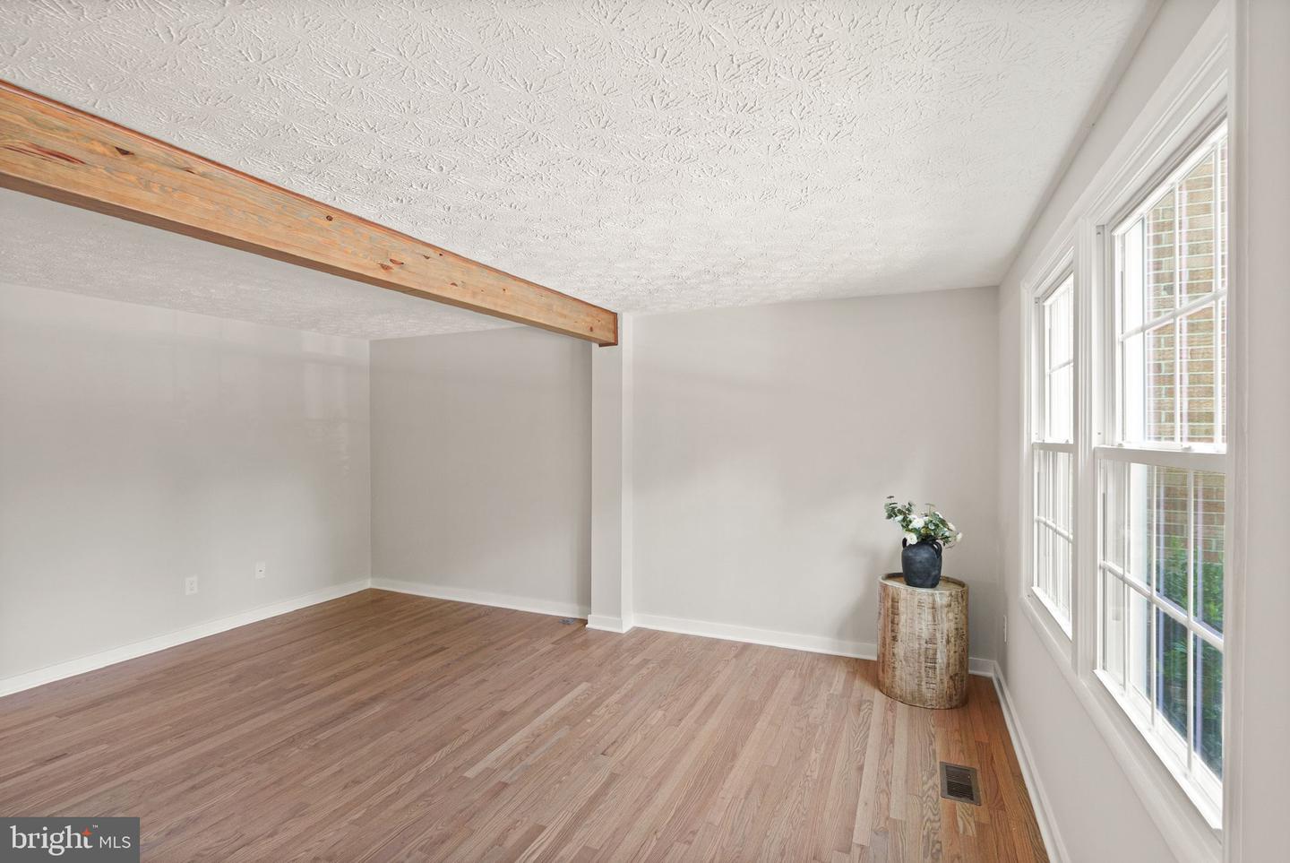 1690 SIERRA WOODS CT, RESTON, Virginia 20194, 3 Bedrooms Bedrooms, ,2 BathroomsBathrooms,Residential,For sale,1690 SIERRA WOODS CT,VAFX2237162 MLS # VAFX2237162