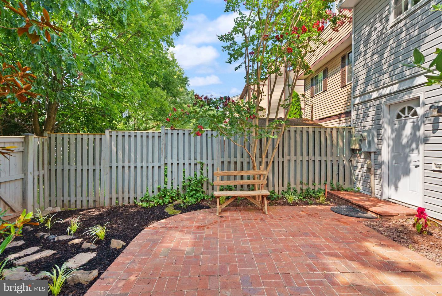 1690 SIERRA WOODS CT, RESTON, Virginia 20194, 3 Bedrooms Bedrooms, ,2 BathroomsBathrooms,Residential,For sale,1690 SIERRA WOODS CT,VAFX2237162 MLS # VAFX2237162