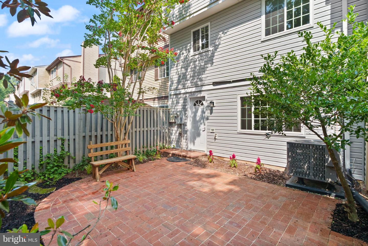 1690 SIERRA WOODS CT, RESTON, Virginia 20194, 3 Bedrooms Bedrooms, ,2 BathroomsBathrooms,Residential,For sale,1690 SIERRA WOODS CT,VAFX2237162 MLS # VAFX2237162