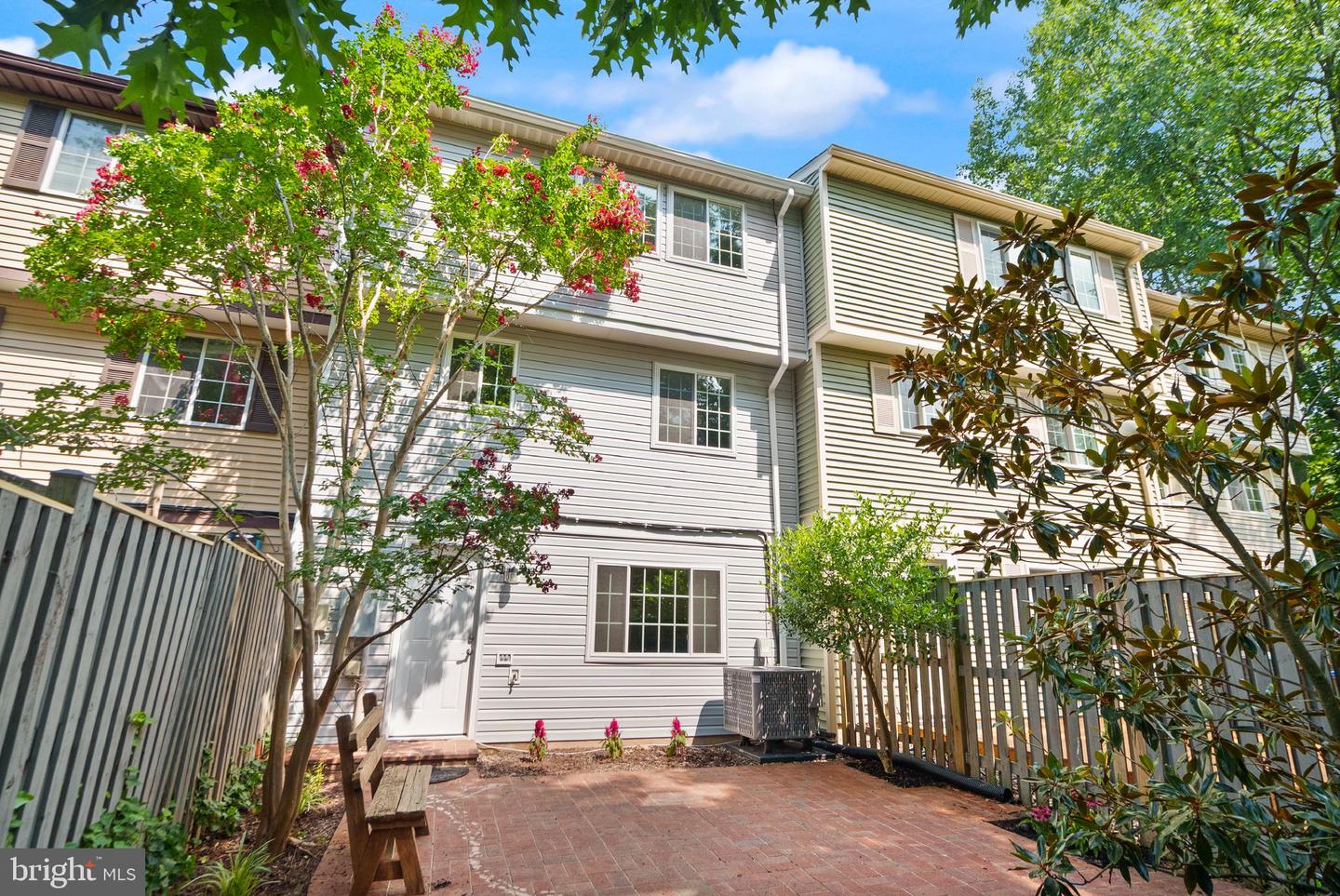 1690 SIERRA WOODS CT, RESTON, Virginia 20194, 3 Bedrooms Bedrooms, ,2 BathroomsBathrooms,Residential,For sale,1690 SIERRA WOODS CT,VAFX2237162 MLS # VAFX2237162