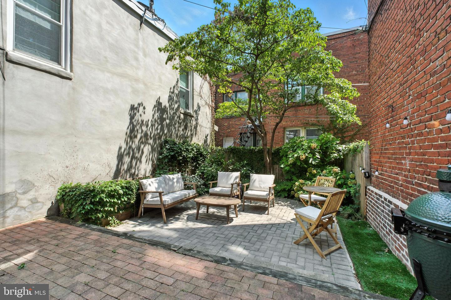 23 6TH ST NE, WASHINGTON, District Of Columbia 20002, 2 Bedrooms Bedrooms, ,1 BathroomBathrooms,Residential,For sale,23 6TH ST NE,DCDC2198178 MLS # DCDC2198178