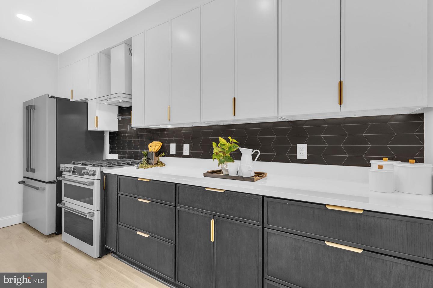 314 FARRAGUT ST NW, WASHINGTON, District Of Columbia 20011, 4 Bedrooms Bedrooms, ,3 BathroomsBathrooms,Residential,For sale,314 FARRAGUT ST NW,DCDC2199254 MLS # DCDC2199254