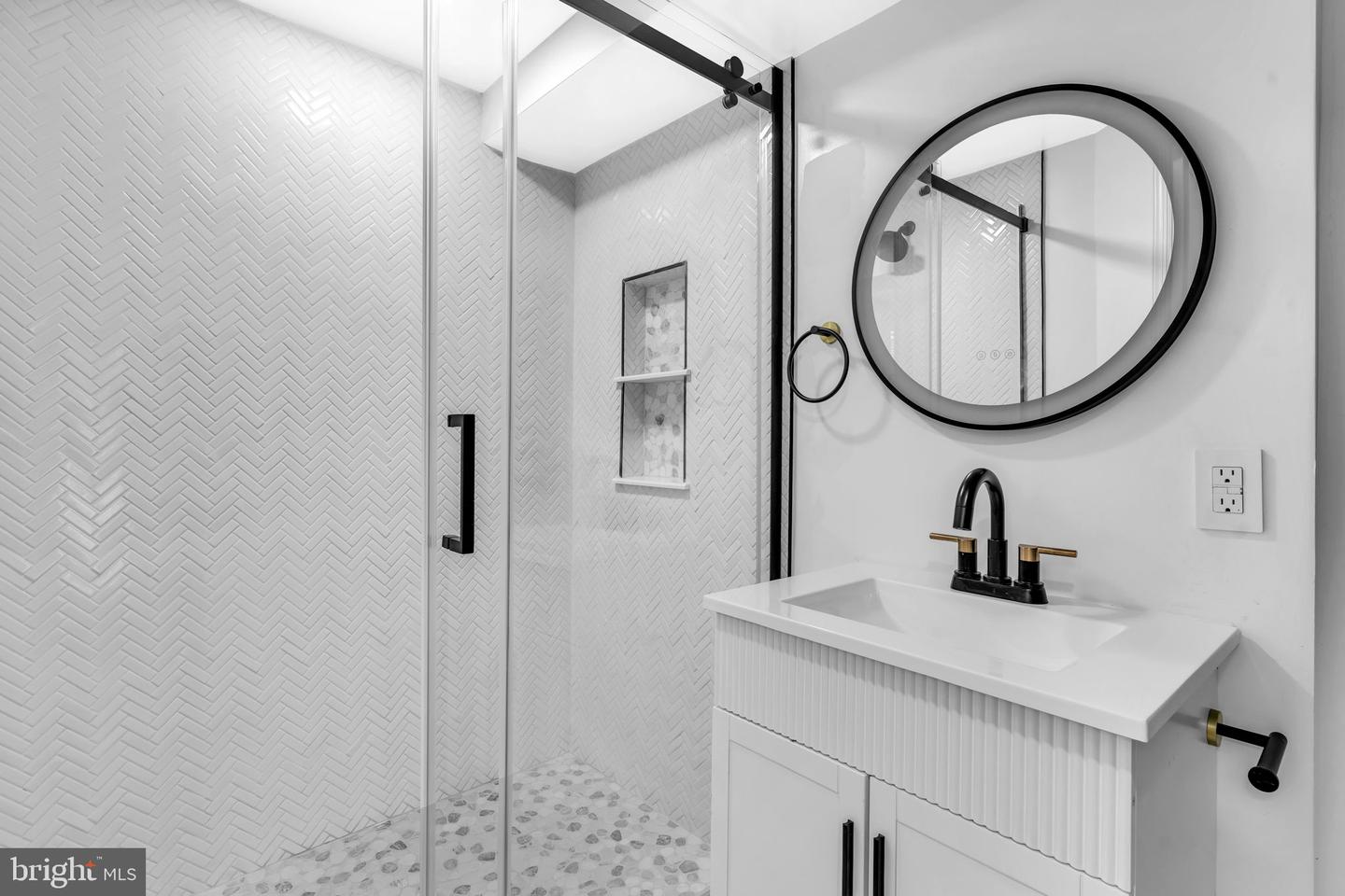 314 FARRAGUT ST NW, WASHINGTON, District Of Columbia 20011, 4 Bedrooms Bedrooms, ,3 BathroomsBathrooms,Residential,For sale,314 FARRAGUT ST NW,DCDC2199254 MLS # DCDC2199254