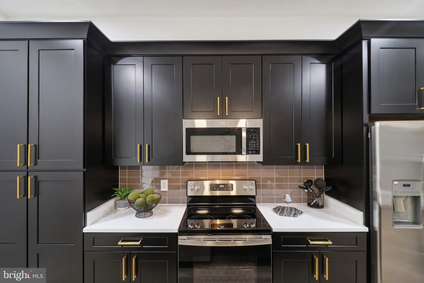 639 NW COLUMBIA RD NW, WASHINGTON, District Of Columbia 20001, 3 Bedrooms Bedrooms, 15 Rooms Rooms,2 BathroomsBathrooms,Residential,For sale,639 NW COLUMBIA RD NW,DCDC2199820 MLS # DCDC2199820