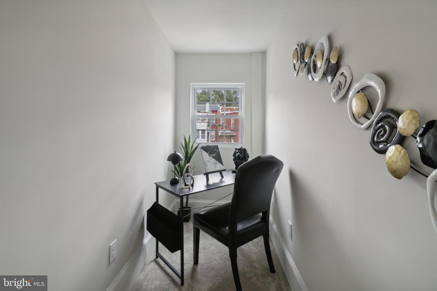 639 NW COLUMBIA RD NW, WASHINGTON, District Of Columbia 20001, 3 Bedrooms Bedrooms, 15 Rooms Rooms,2 BathroomsBathrooms,Residential,For sale,639 NW COLUMBIA RD NW,DCDC2199820 MLS # DCDC2199820