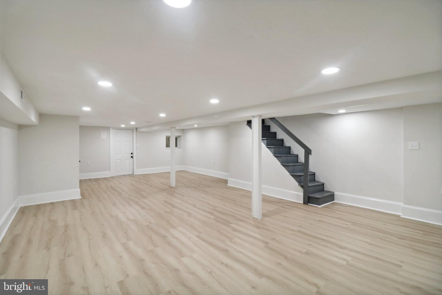 639 NW COLUMBIA RD NW, WASHINGTON, District Of Columbia 20001, 3 Bedrooms Bedrooms, 15 Rooms Rooms,2 BathroomsBathrooms,Residential,For sale,639 NW COLUMBIA RD NW,DCDC2199820 MLS # DCDC2199820
