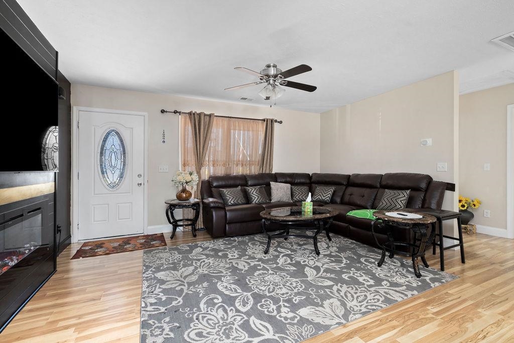 276 DYLAN CIR, BRIDGEWATER, Virginia 22812, 3 Bedrooms Bedrooms, ,2 BathroomsBathrooms,Residential,276 DYLAN CIR,661477 MLS # 661477