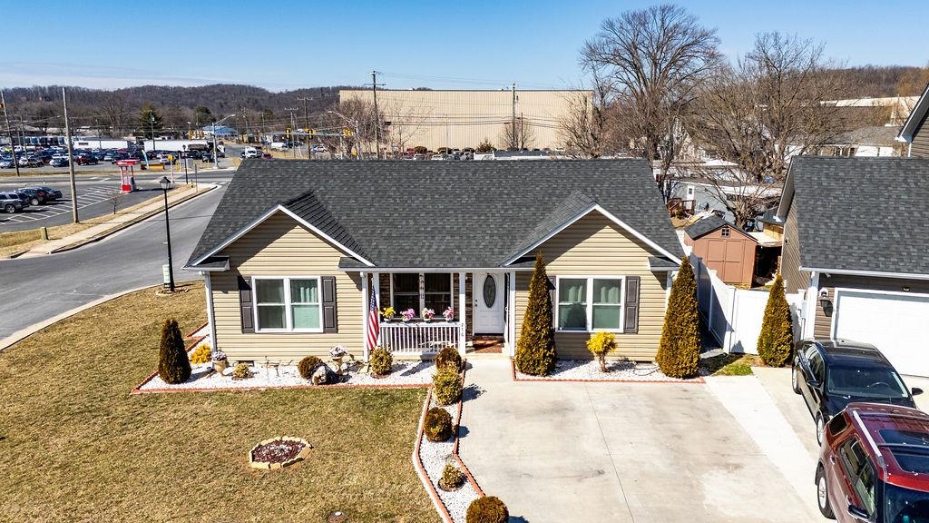 276 DYLAN CIR, BRIDGEWATER, Virginia 22812, 3 Bedrooms Bedrooms, ,2 BathroomsBathrooms,Residential,276 DYLAN CIR,661477 MLS # 661477