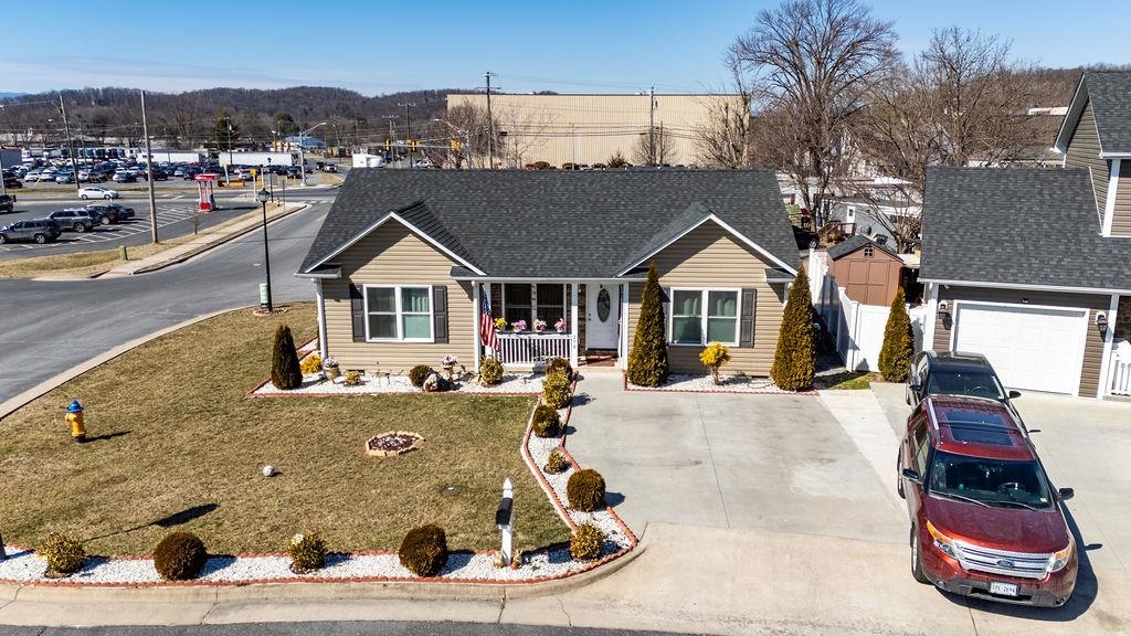 276 DYLAN CIR, BRIDGEWATER, Virginia 22812, 3 Bedrooms Bedrooms, ,2 BathroomsBathrooms,Residential,276 DYLAN CIR,661477 MLS # 661477