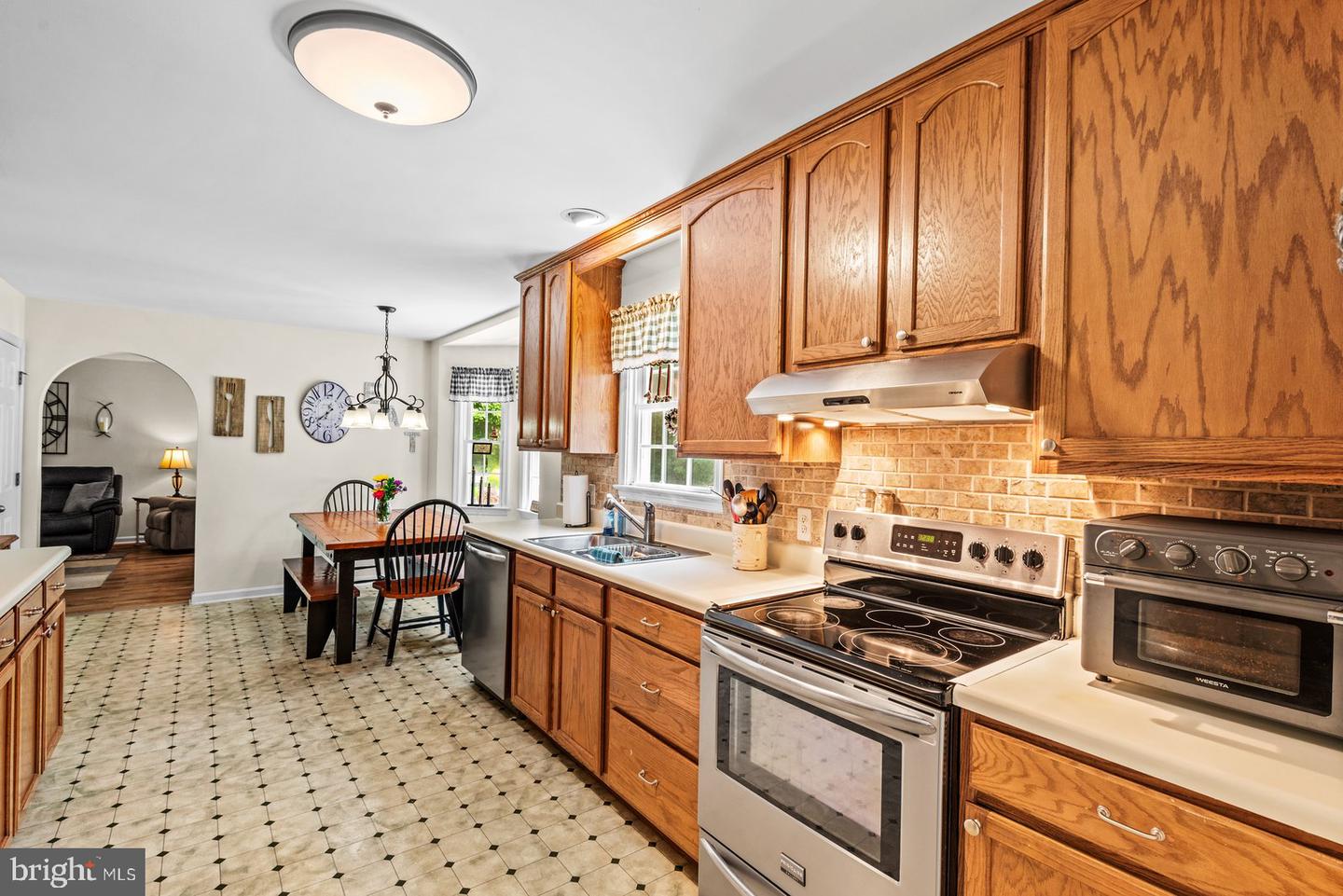 5394 GATEWOOD RD, WOODFORD, Virginia 22580, 5 Bedrooms Bedrooms, ,3 BathroomsBathrooms,Residential,For sale,5394 GATEWOOD RD,VACV2008176 MLS # VACV2008176