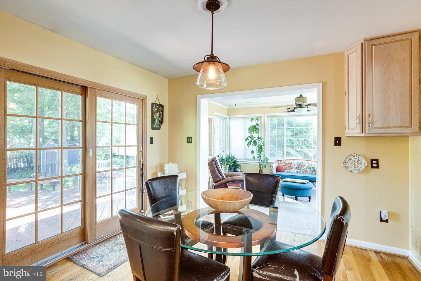5518 KEMPTON DR, SPRINGFIELD, Virginia 22151, 5 Bedrooms Bedrooms, ,3 BathroomsBathrooms,Residential,For sale,5518 KEMPTON DR,VAFX2242442 MLS # VAFX2242442