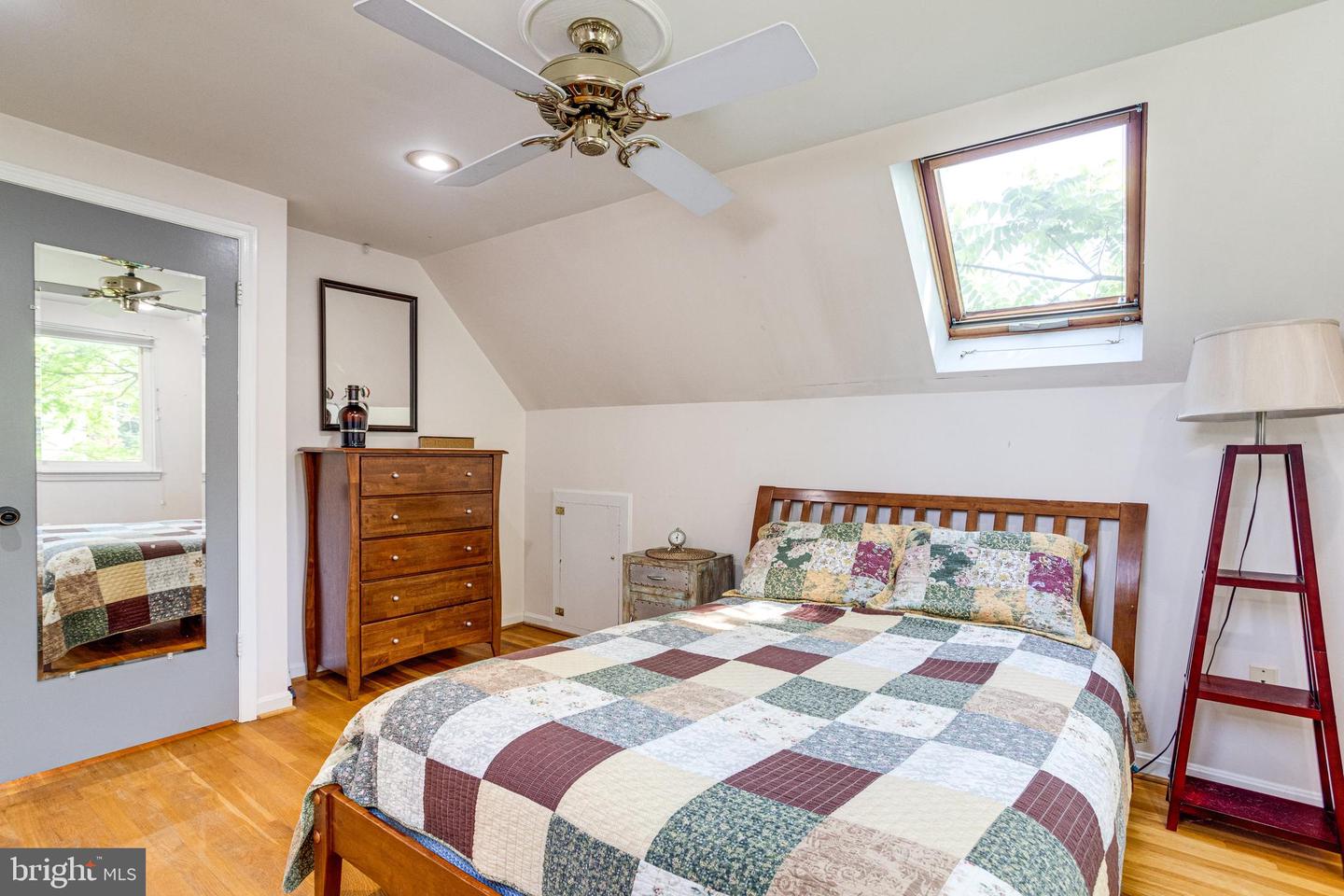 5518 KEMPTON DR, SPRINGFIELD, Virginia 22151, 5 Bedrooms Bedrooms, ,3 BathroomsBathrooms,Residential,For sale,5518 KEMPTON DR,VAFX2242442 MLS # VAFX2242442