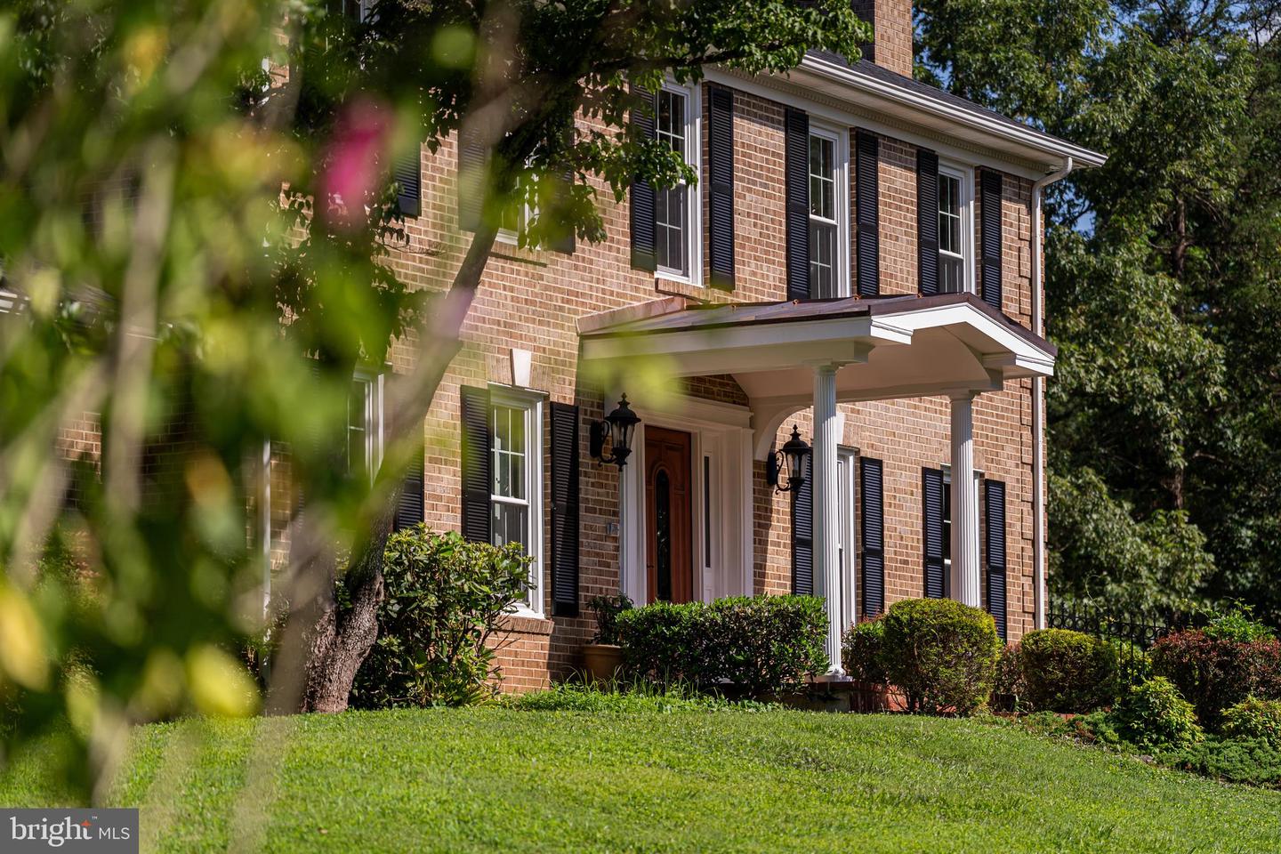 1201 CRAYTON RD, HERNDON, Virginia 20170, 4 Bedrooms Bedrooms, ,3 BathroomsBathrooms,Residential,For sale,1201 CRAYTON RD,VAFX2243874 MLS # VAFX2243874