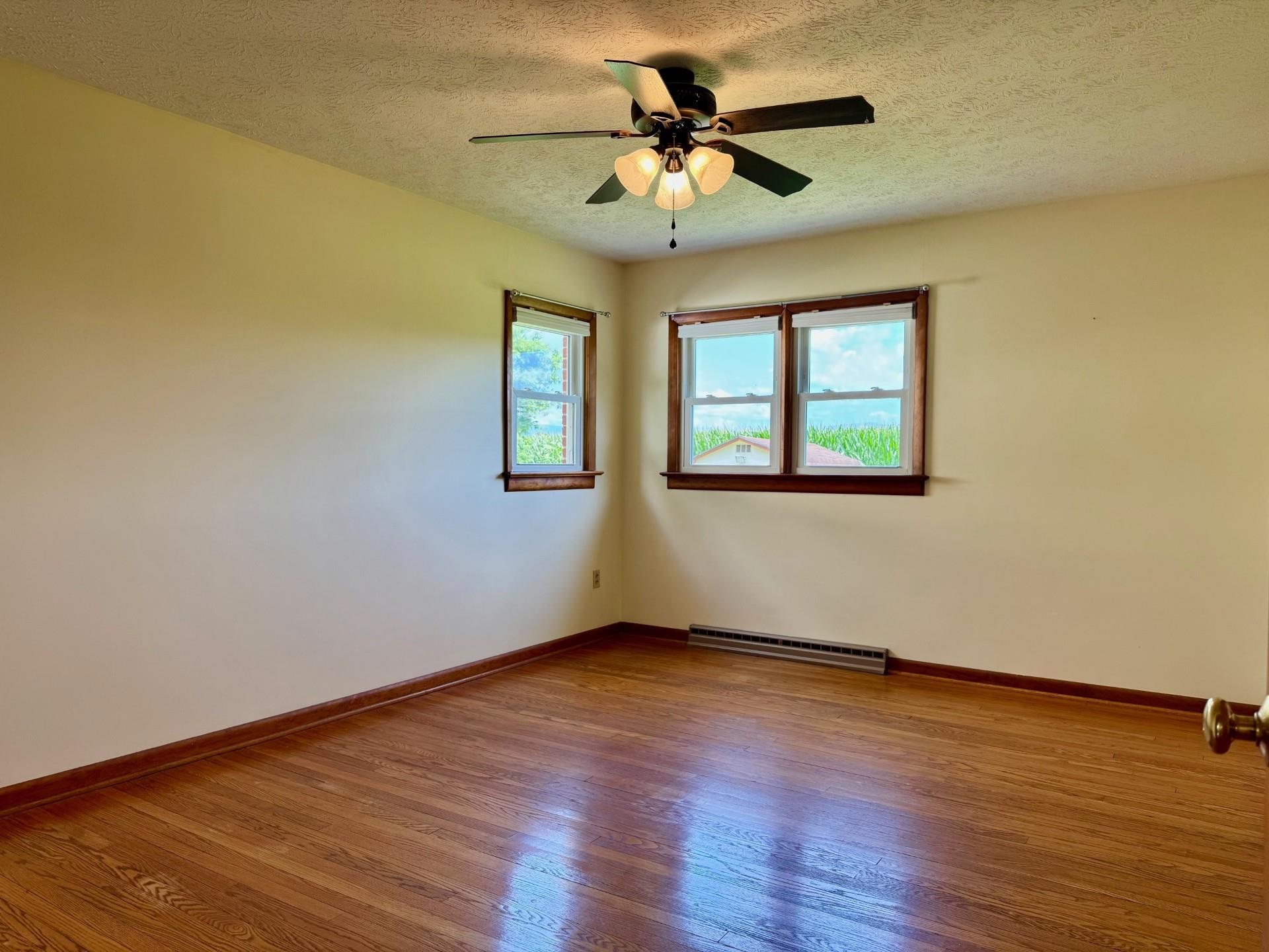 4562 OTTOBINE RD, DAYTON, Virginia 22821, 3 Bedrooms Bedrooms, ,1 BathroomBathrooms,Residential,4562 OTTOBINE RD,667322 MLS # 667322