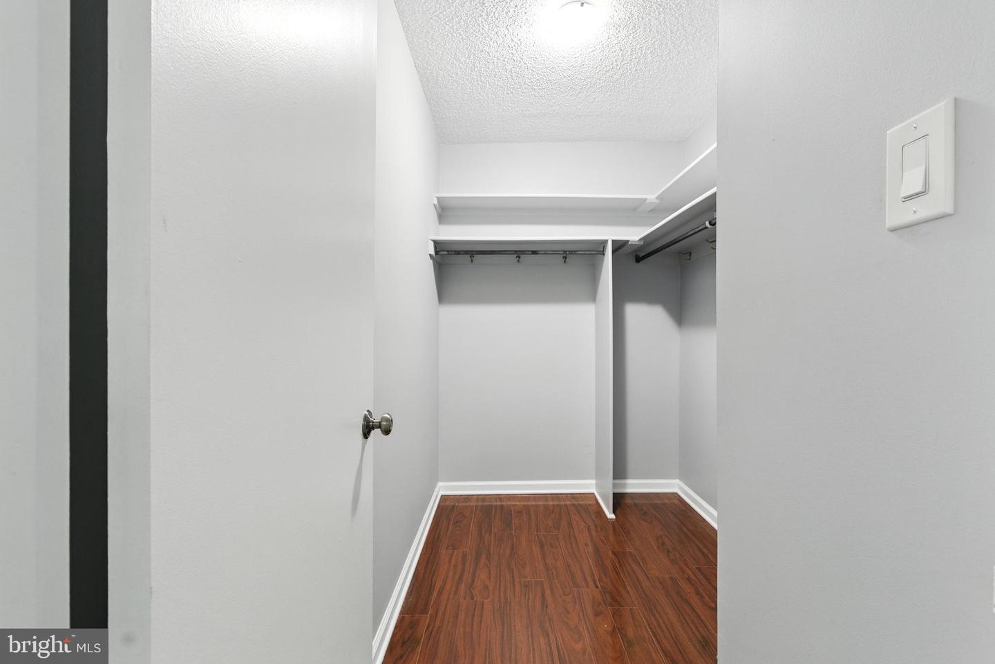 3701 S GEORGE MASON DR #315N, FALLS CHURCH, Virginia 22041, 3 Bedrooms Bedrooms, ,2 BathroomsBathrooms,Residential,For sale,3701 S GEORGE MASON DR #315N,VAFX2246226 MLS # VAFX2246226