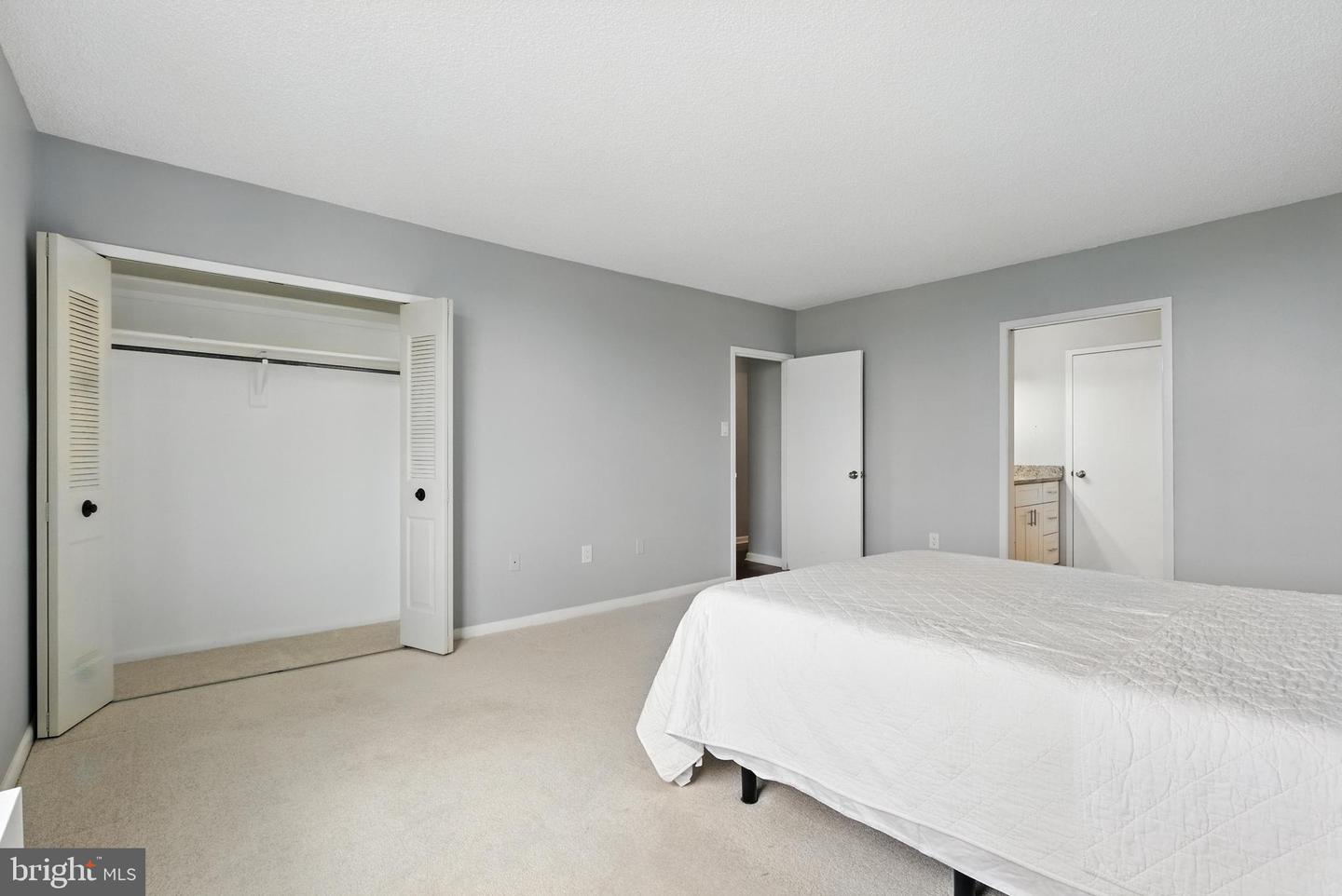 3701 S GEORGE MASON DR #315N, FALLS CHURCH, Virginia 22041, 3 Bedrooms Bedrooms, ,2 BathroomsBathrooms,Residential,For sale,3701 S GEORGE MASON DR #315N,VAFX2246226 MLS # VAFX2246226