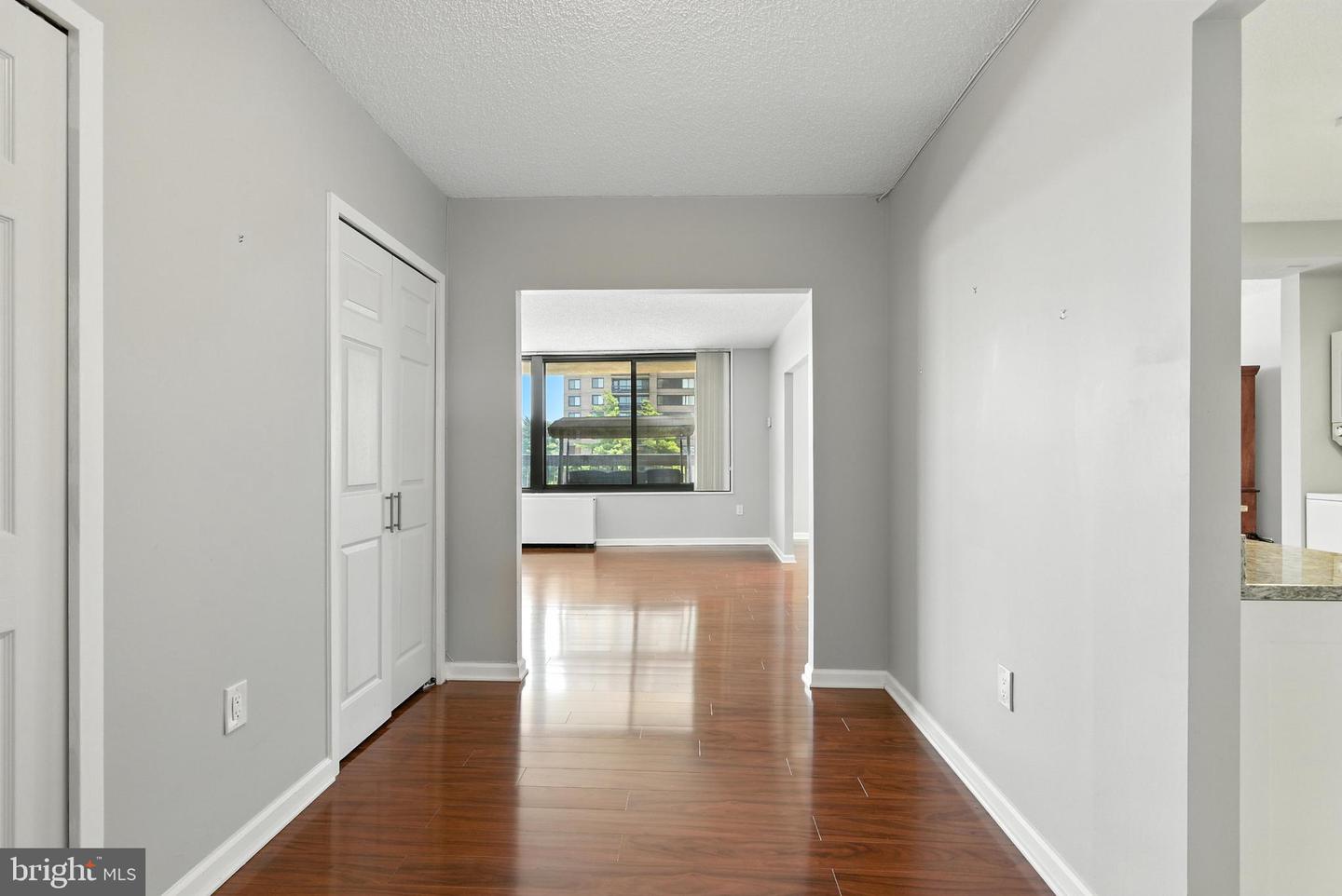 3701 S GEORGE MASON DR #315N, FALLS CHURCH, Virginia 22041, 3 Bedrooms Bedrooms, ,2 BathroomsBathrooms,Residential,For sale,3701 S GEORGE MASON DR #315N,VAFX2246226 MLS # VAFX2246226