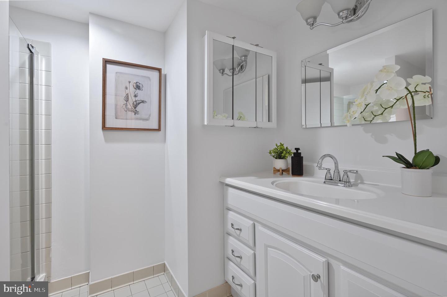 803 N HOWARD ST #333, ALEXANDRIA, Virginia 22304, 2 Bedrooms Bedrooms, ,2 BathroomsBathrooms,Residential,For sale,803 N HOWARD ST #333,VAAX2046350 MLS # VAAX2046350