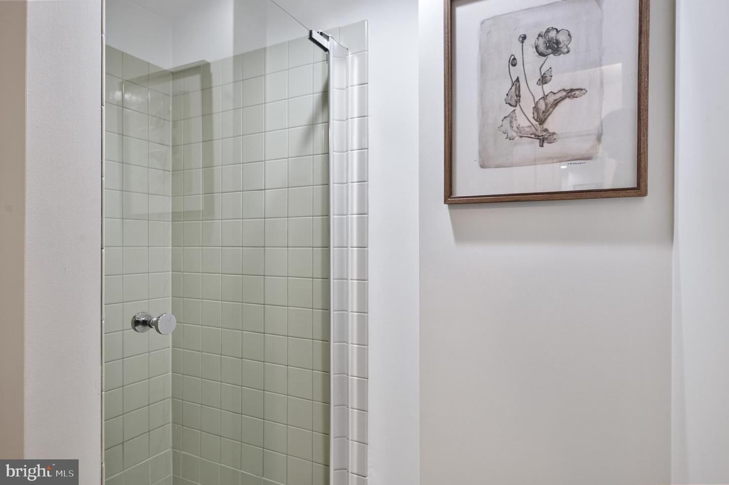 803 N HOWARD ST #333, ALEXANDRIA, Virginia 22304, 2 Bedrooms Bedrooms, ,2 BathroomsBathrooms,Residential,For sale,803 N HOWARD ST #333,VAAX2046350 MLS # VAAX2046350