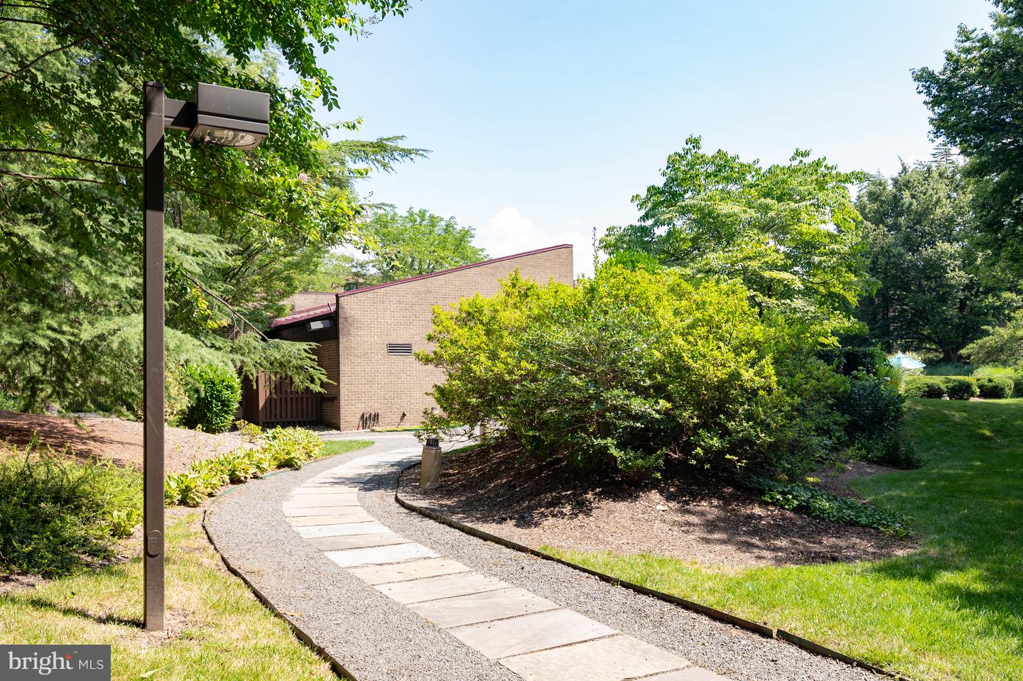 803 N HOWARD ST #333, ALEXANDRIA, Virginia 22304, 2 Bedrooms Bedrooms, ,2 BathroomsBathrooms,Residential,For sale,803 N HOWARD ST #333,VAAX2046350 MLS # VAAX2046350