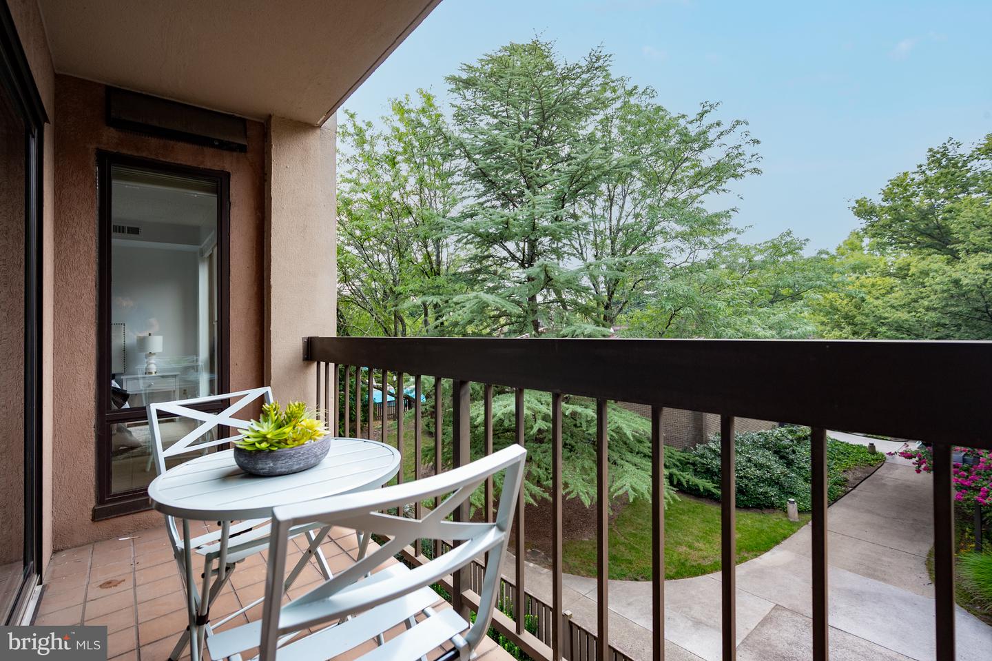 803 N HOWARD ST #333, ALEXANDRIA, Virginia 22304, 2 Bedrooms Bedrooms, ,2 BathroomsBathrooms,Residential,For sale,803 N HOWARD ST #333,VAAX2046350 MLS # VAAX2046350
