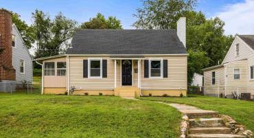 404 JAMES AVE, WAYNESBORO, Virginia 22980, 3 Bedrooms Bedrooms, ,1 BathroomBathrooms,Residential,404 JAMES AVE,667385 MLS # 667385