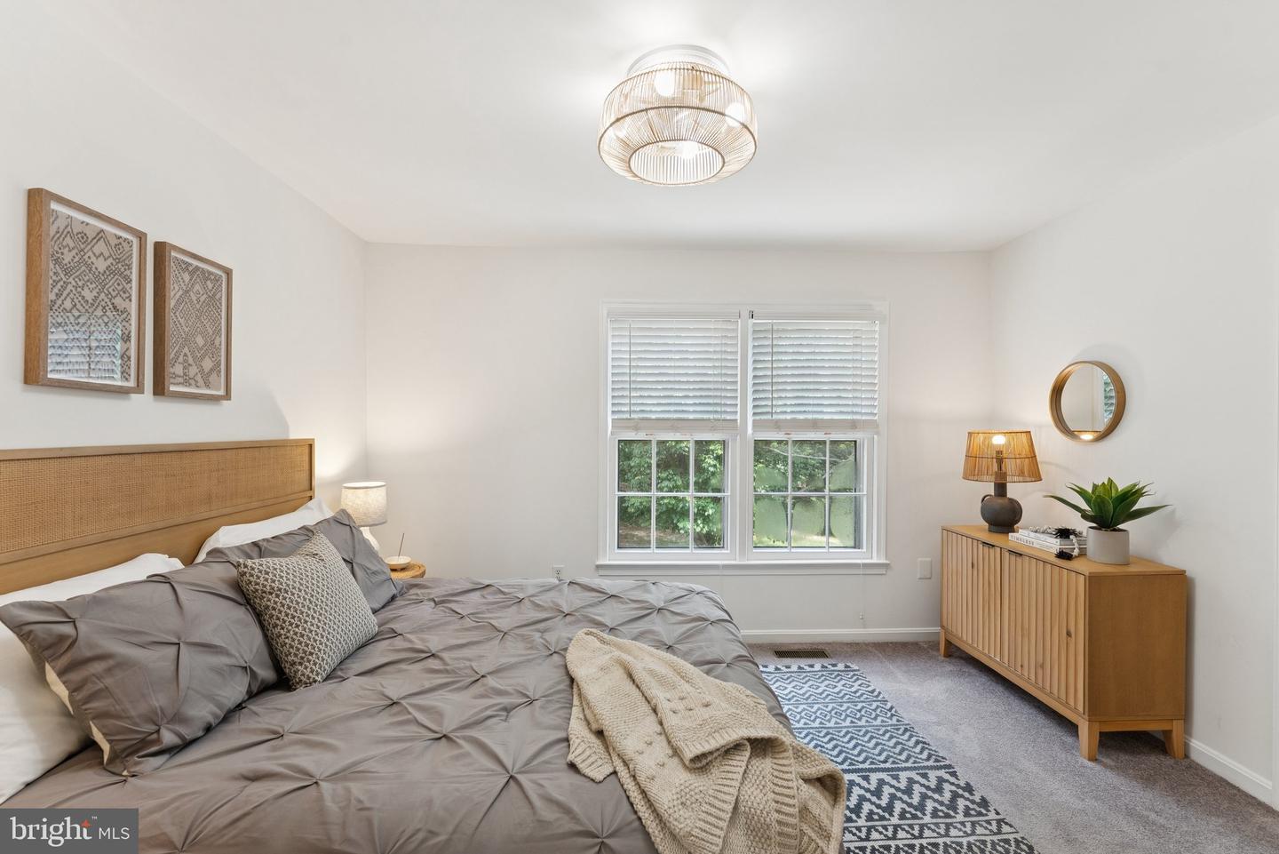 6316 CHIMNEY WOOD CT, ALEXANDRIA, Virginia 22306, 2 Bedrooms Bedrooms, ,3 BathroomsBathrooms,Residential,For sale,6316 CHIMNEY WOOD CT,VAFX2247586 MLS # VAFX2247586