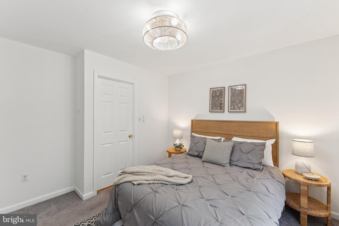 6316 CHIMNEY WOOD CT, ALEXANDRIA, Virginia 22306, 2 Bedrooms Bedrooms, ,3 BathroomsBathrooms,Residential,For sale,6316 CHIMNEY WOOD CT,VAFX2247586 MLS # VAFX2247586