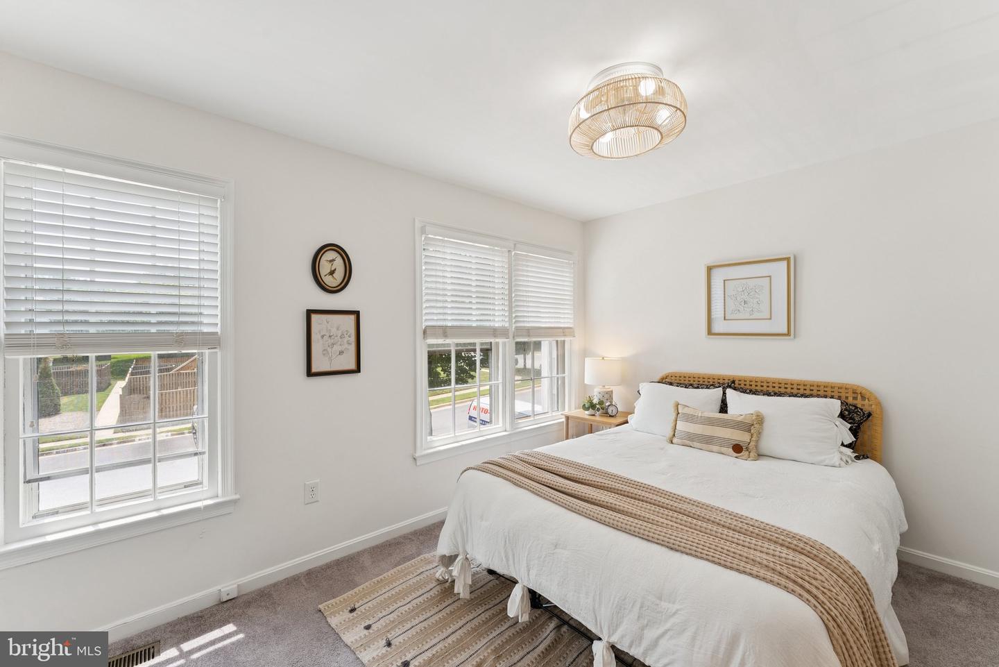 6316 CHIMNEY WOOD CT, ALEXANDRIA, Virginia 22306, 2 Bedrooms Bedrooms, ,3 BathroomsBathrooms,Residential,For sale,6316 CHIMNEY WOOD CT,VAFX2247586 MLS # VAFX2247586