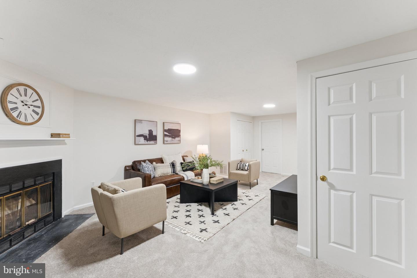 6316 CHIMNEY WOOD CT, ALEXANDRIA, Virginia 22306, 2 Bedrooms Bedrooms, ,3 BathroomsBathrooms,Residential,For sale,6316 CHIMNEY WOOD CT,VAFX2247586 MLS # VAFX2247586
