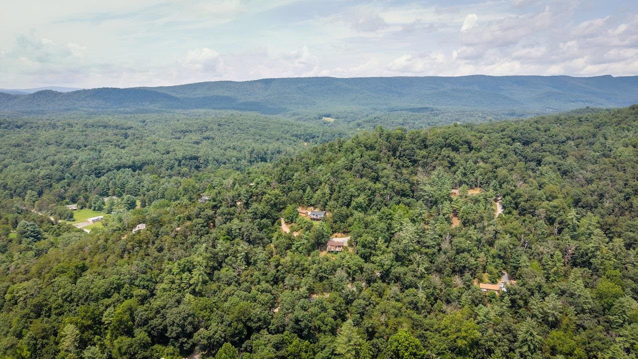 17341 STARSTONE DR, BROADWAY, Virginia 22815, 2 Bedrooms Bedrooms, ,1 BathroomBathrooms,Residential,17341 STARSTONE DR,667405 MLS # 667405