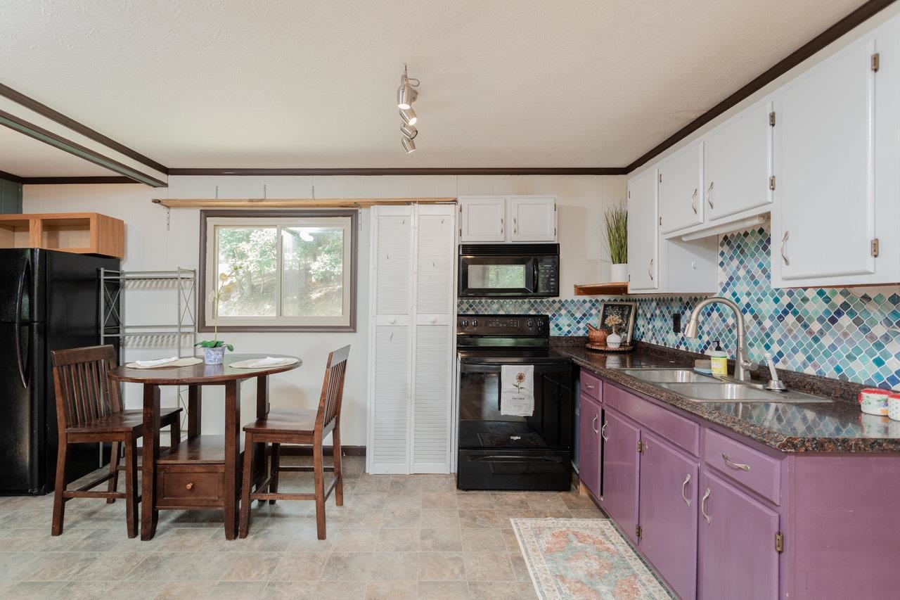 17341 STARSTONE DR, BROADWAY, Virginia 22815, 2 Bedrooms Bedrooms, ,1 BathroomBathrooms,Residential,17341 STARSTONE DR,667405 MLS # 667405