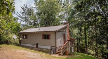 17341 STARSTONE DR, BROADWAY, Virginia 22815, 2 Bedrooms Bedrooms, ,1 BathroomBathrooms,Residential,17341 STARSTONE DR,667405 MLS # 667405