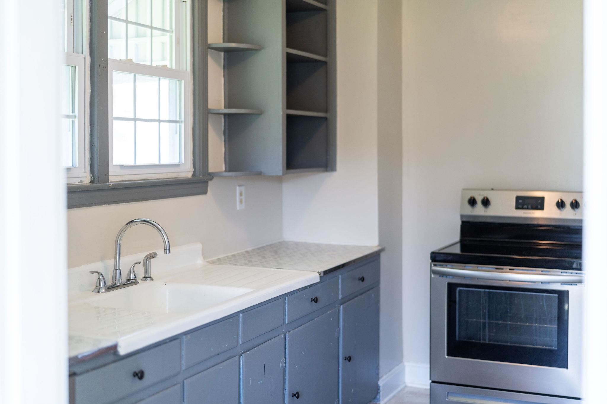 2414 CHESAPEAKE ST, STAUNTON, Virginia 24401, 2 Bedrooms Bedrooms, ,1 BathroomBathrooms,Residential,2414 CHESAPEAKE ST,667410 MLS # 667410