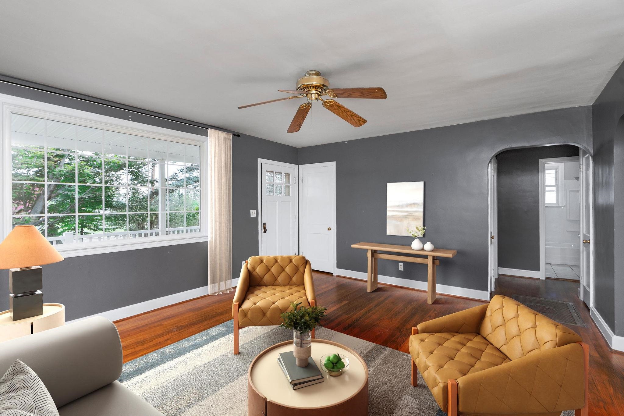 2414 CHESAPEAKE ST, STAUNTON, Virginia 24401, 2 Bedrooms Bedrooms, ,1 BathroomBathrooms,Residential,2414 CHESAPEAKE ST,667410 MLS # 667410