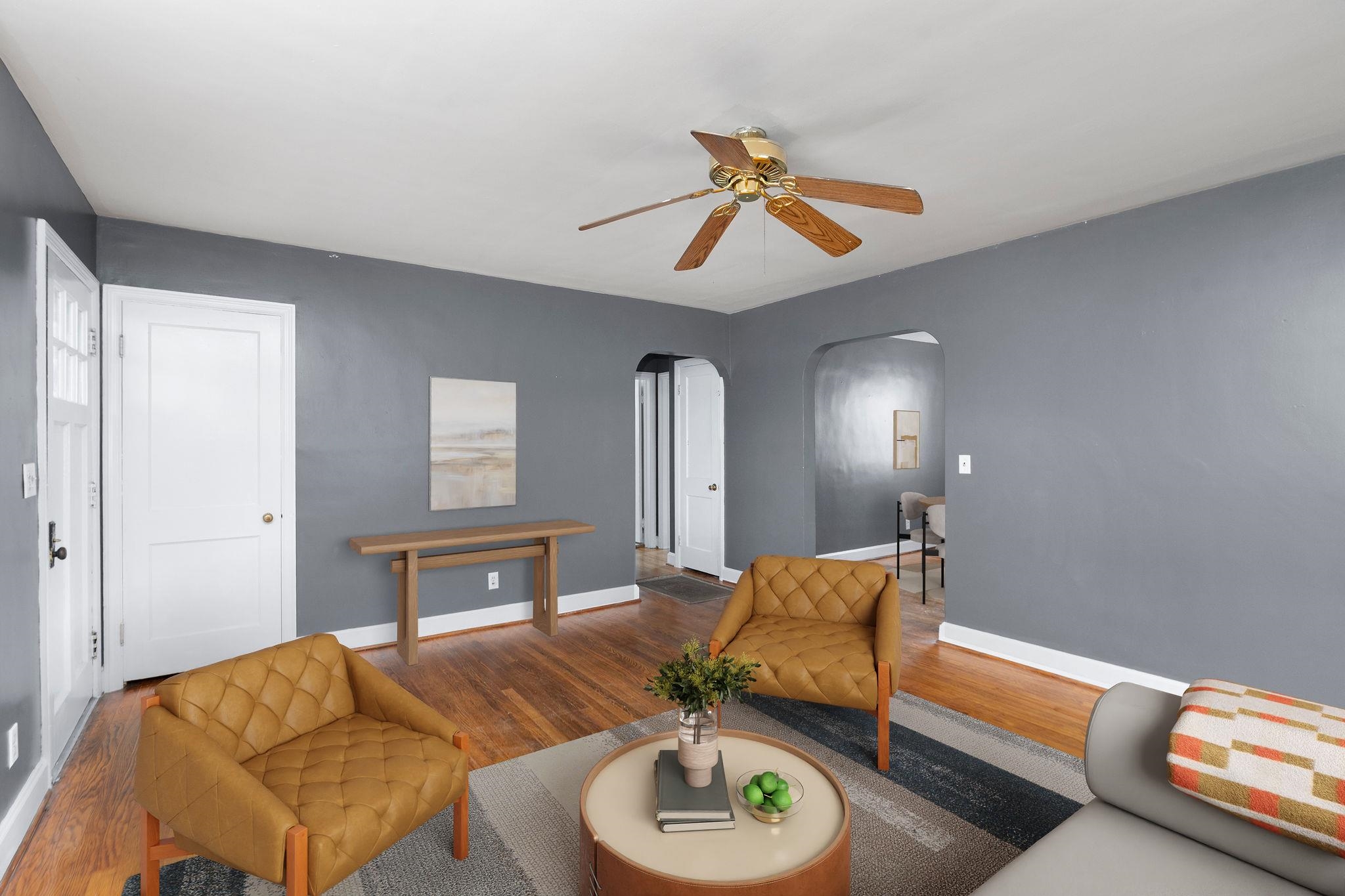 2414 CHESAPEAKE ST, STAUNTON, Virginia 24401, 2 Bedrooms Bedrooms, ,1 BathroomBathrooms,Residential,2414 CHESAPEAKE ST,667410 MLS # 667410