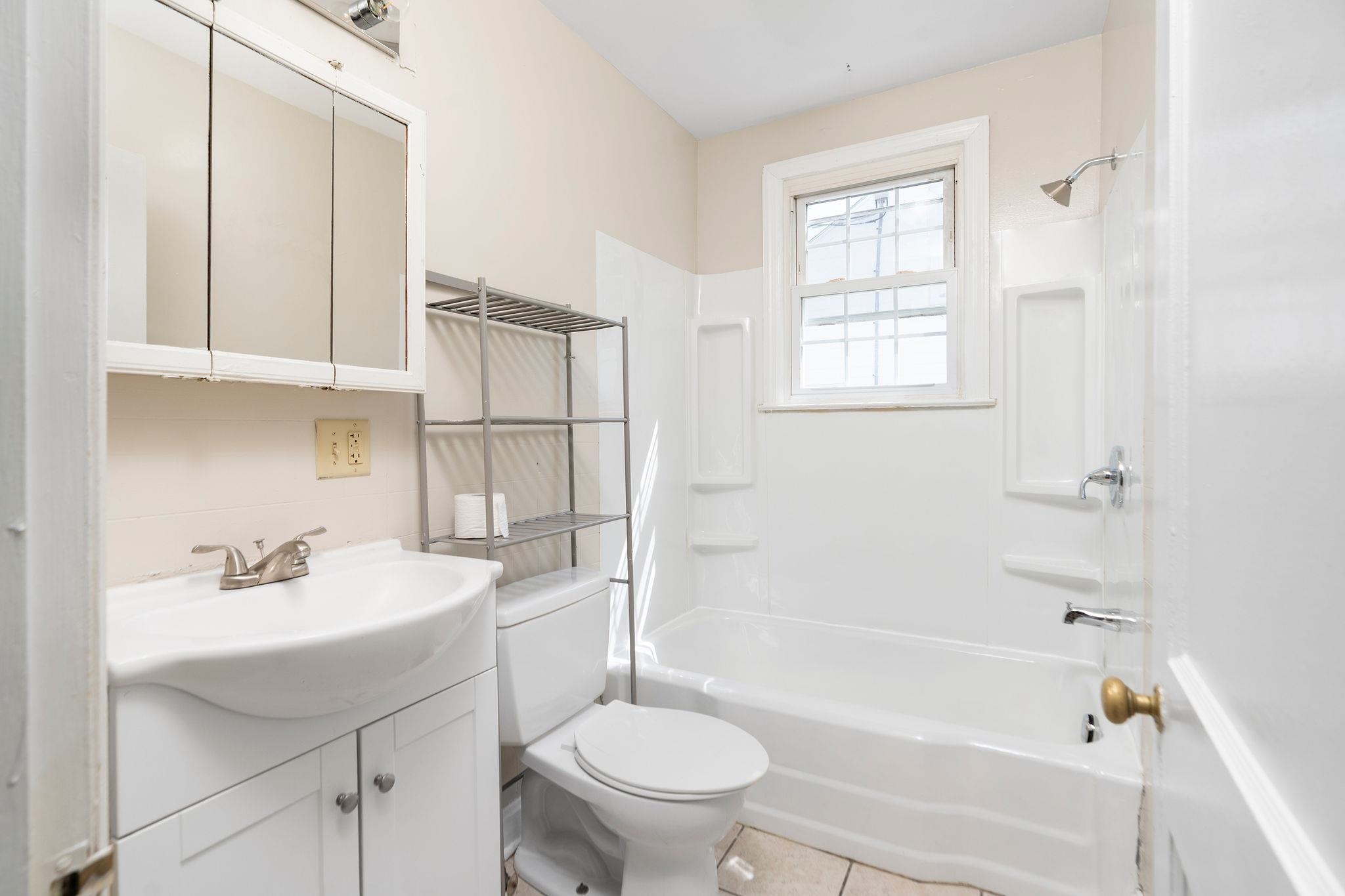 2414 CHESAPEAKE ST, STAUNTON, Virginia 24401, 2 Bedrooms Bedrooms, ,1 BathroomBathrooms,Residential,2414 CHESAPEAKE ST,667410 MLS # 667410