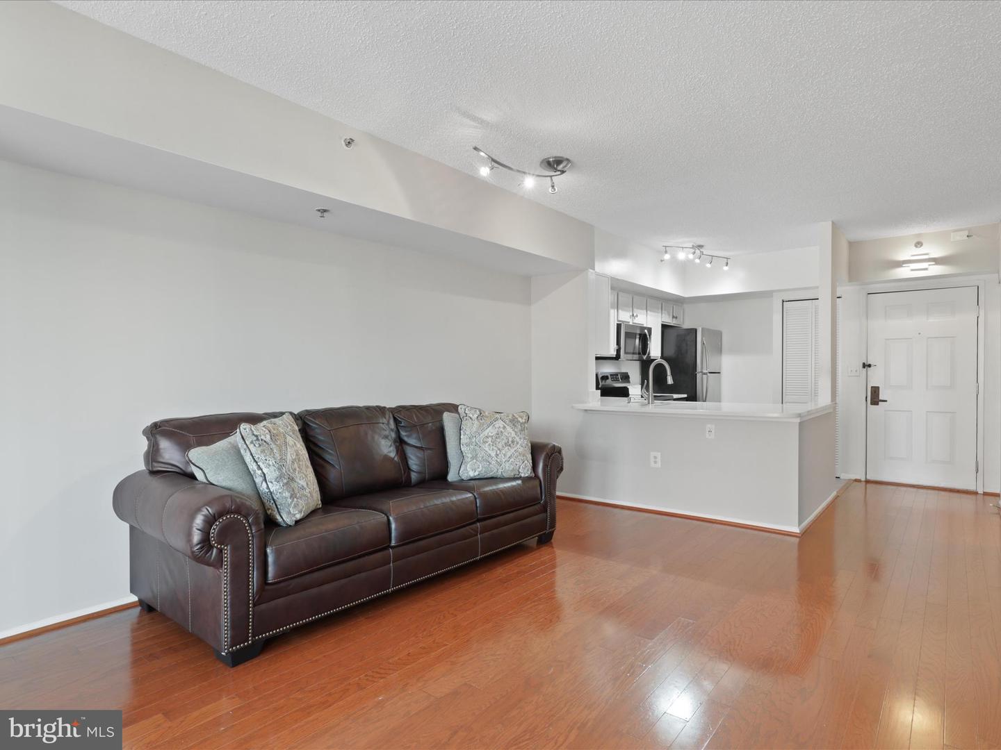 1001 N VERMONT ST #910, ARLINGTON, Virginia 22201, 1 Bedroom Bedrooms, ,1 BathroomBathrooms,Residential,For sale,1001 N VERMONT ST #910,VAAR2059566 MLS # VAAR2059566