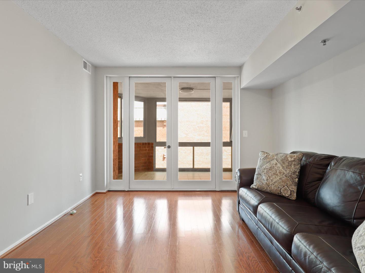 1001 N VERMONT ST #910, ARLINGTON, Virginia 22201, 1 Bedroom Bedrooms, ,1 BathroomBathrooms,Residential,For sale,1001 N VERMONT ST #910,VAAR2059566 MLS # VAAR2059566