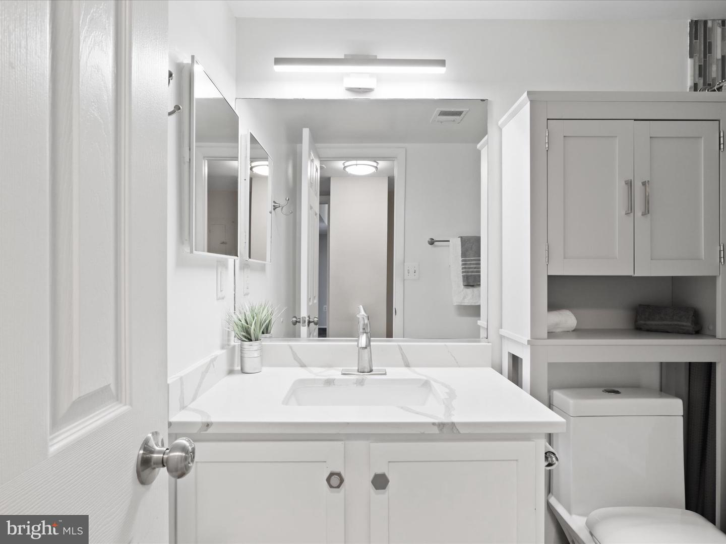 1001 N VERMONT ST #910, ARLINGTON, Virginia 22201, 1 Bedroom Bedrooms, ,1 BathroomBathrooms,Residential,For sale,1001 N VERMONT ST #910,VAAR2059566 MLS # VAAR2059566