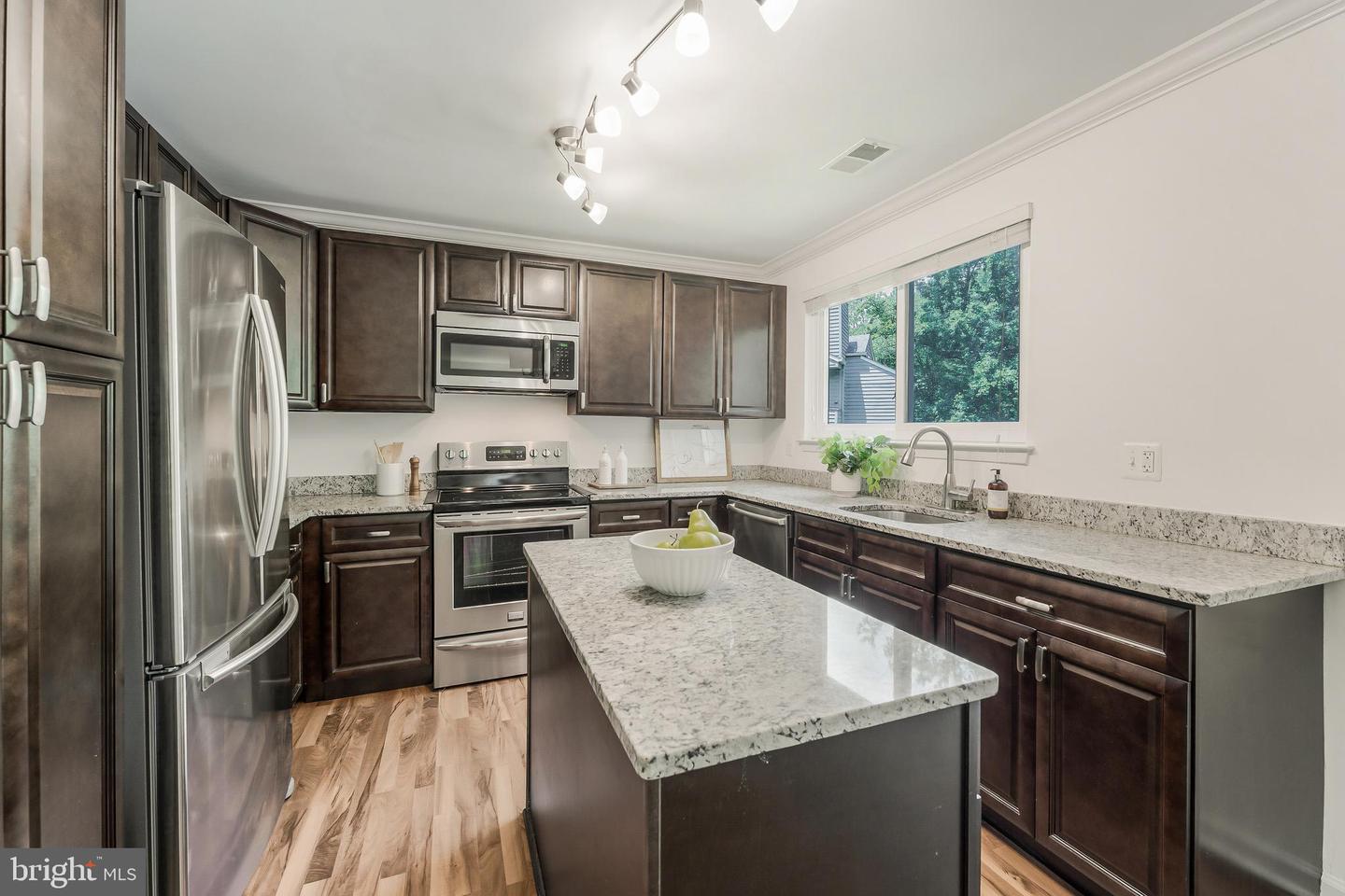 11733-D SUMMERCHASE CIR #1733D, RESTON, Virginia 20194, 2 Bedrooms Bedrooms, ,2 BathroomsBathrooms,Residential,For sale,11733-D SUMMERCHASE CIR #1733D,VAFX2249244 MLS # VAFX2249244